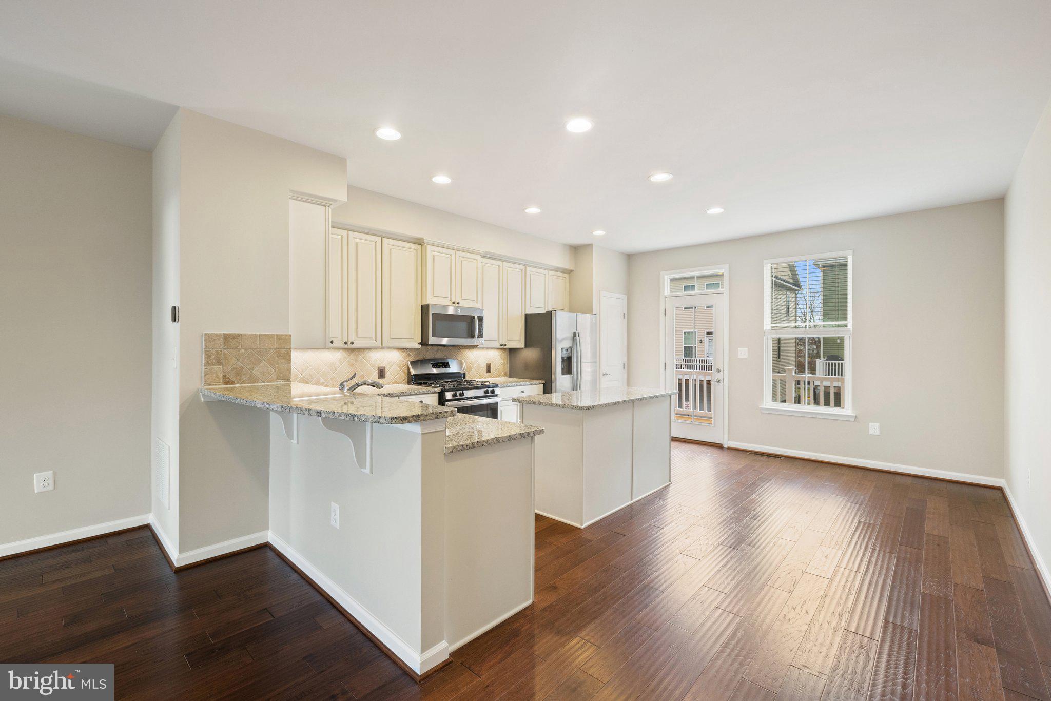 WESTRIDGE CONDOMINIUM - Residential