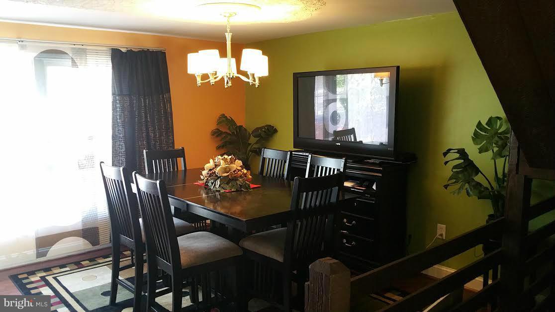 GREENWICH HILL - Residential Lease