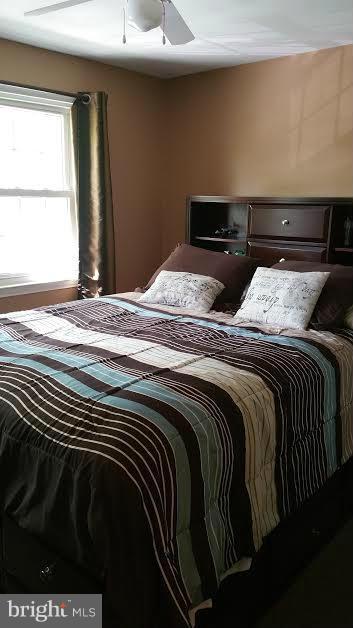 GREENWICH HILL - Residential Lease