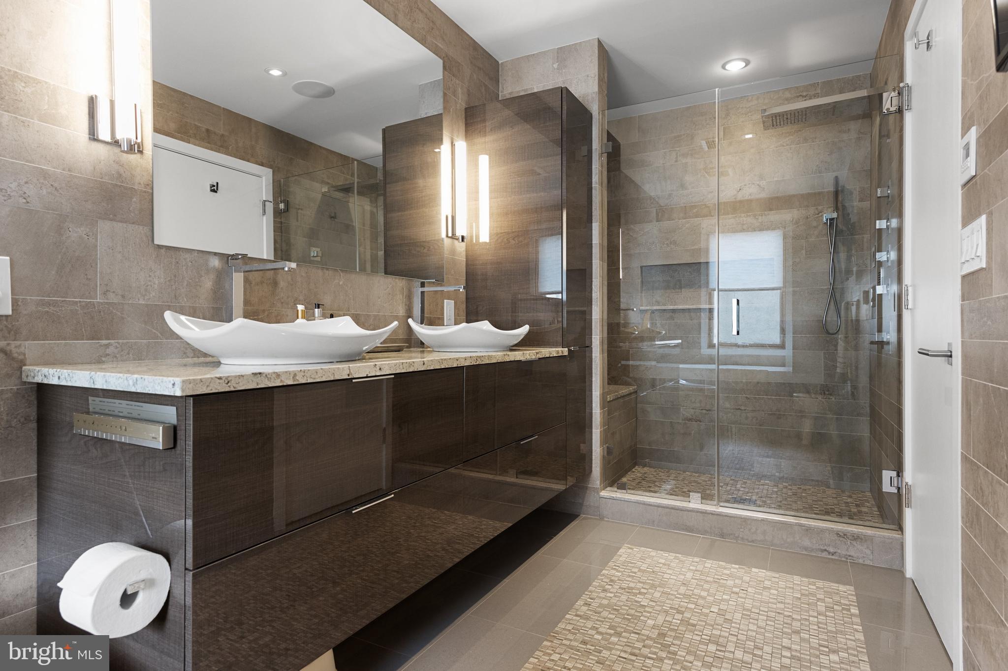 OLD CITY - Residential