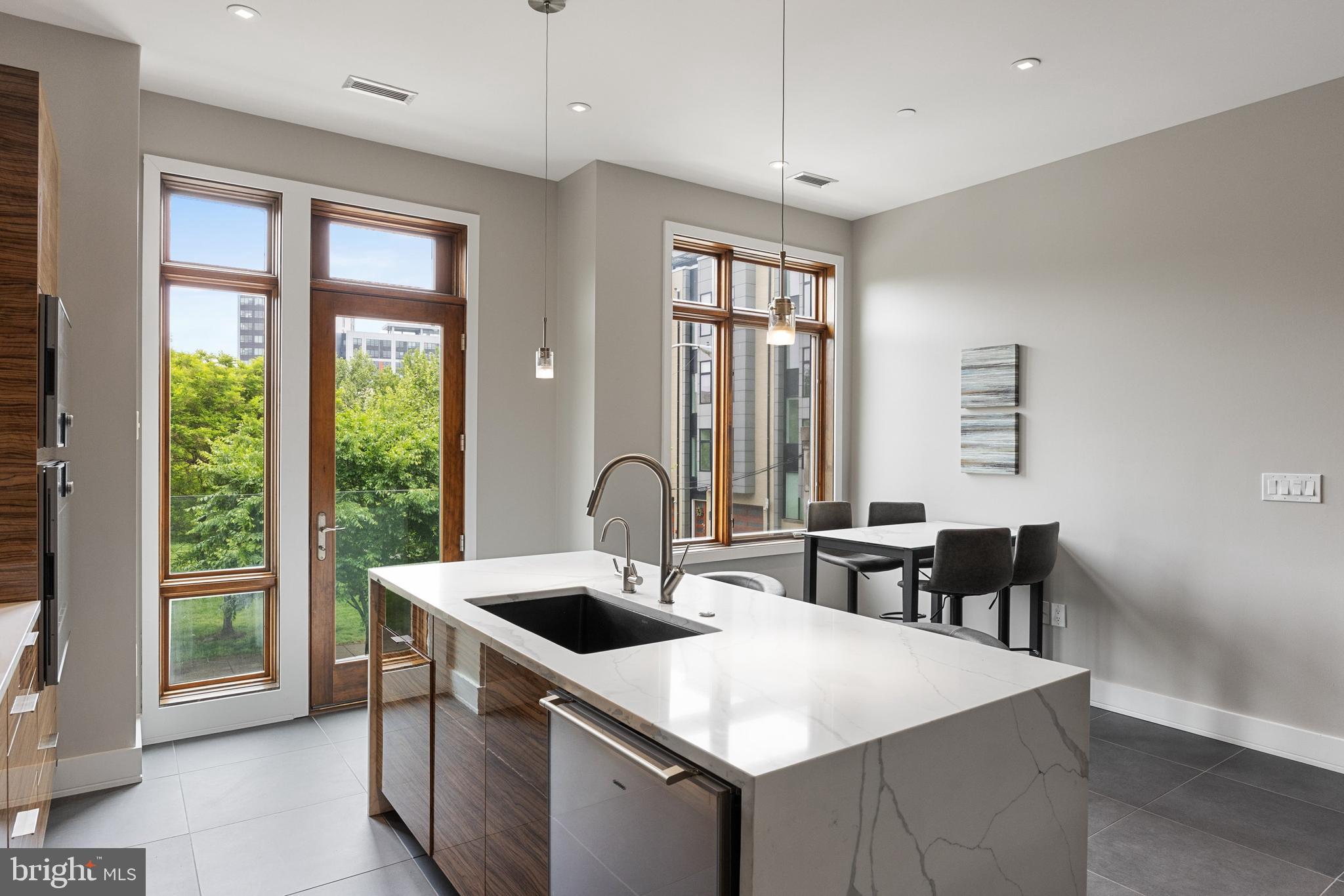 OLD CITY - Residential