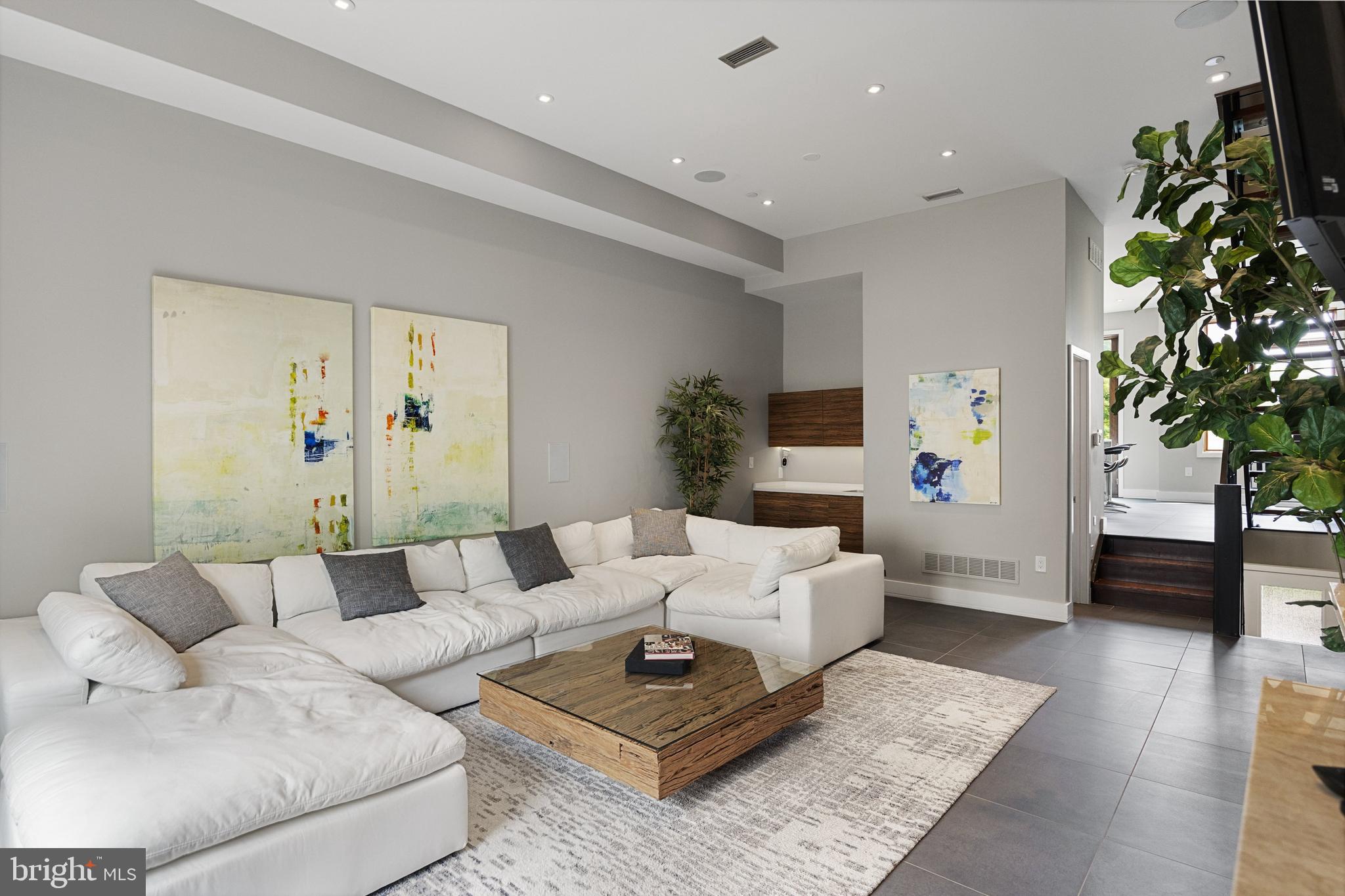 OLD CITY - Residential