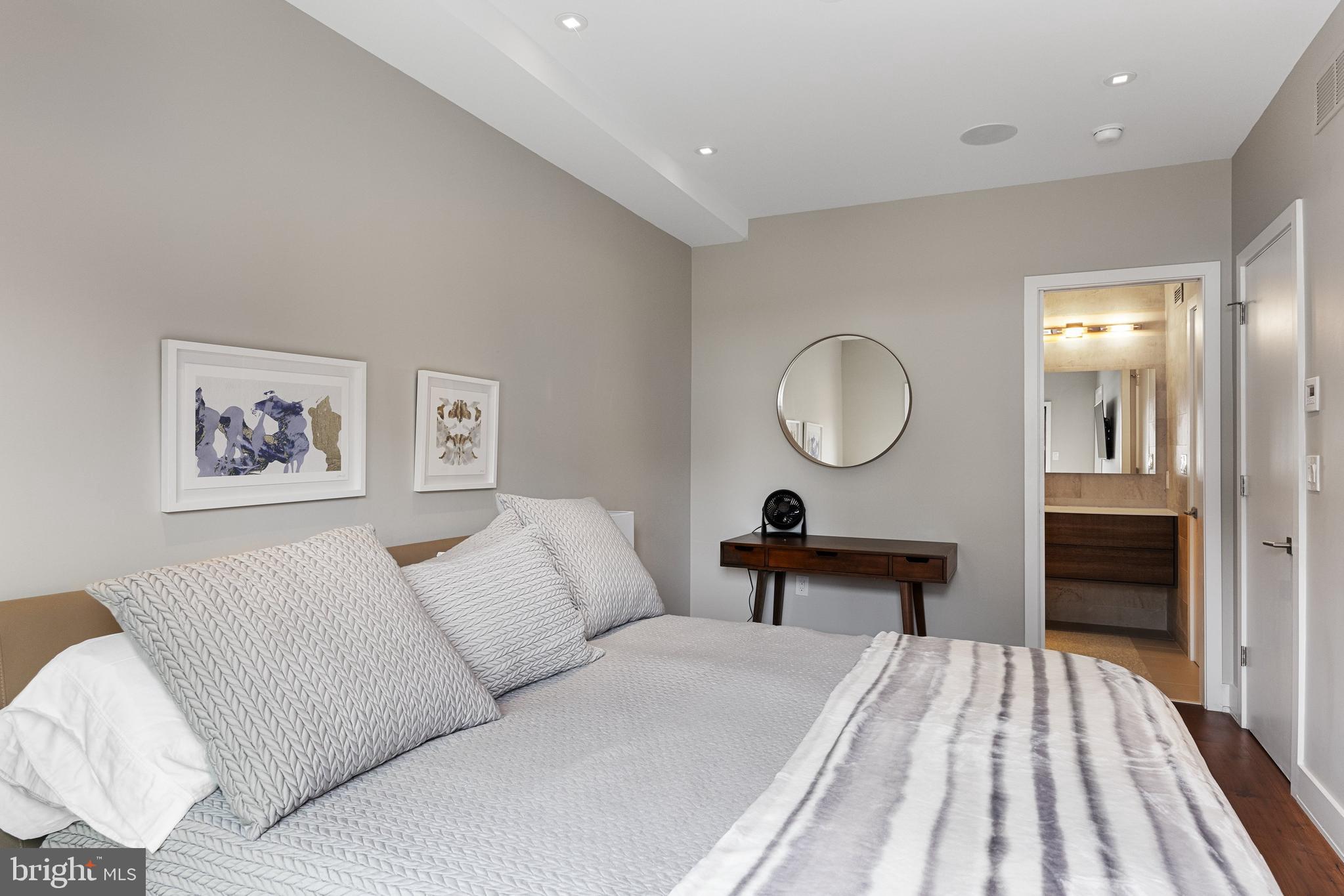 OLD CITY - Residential