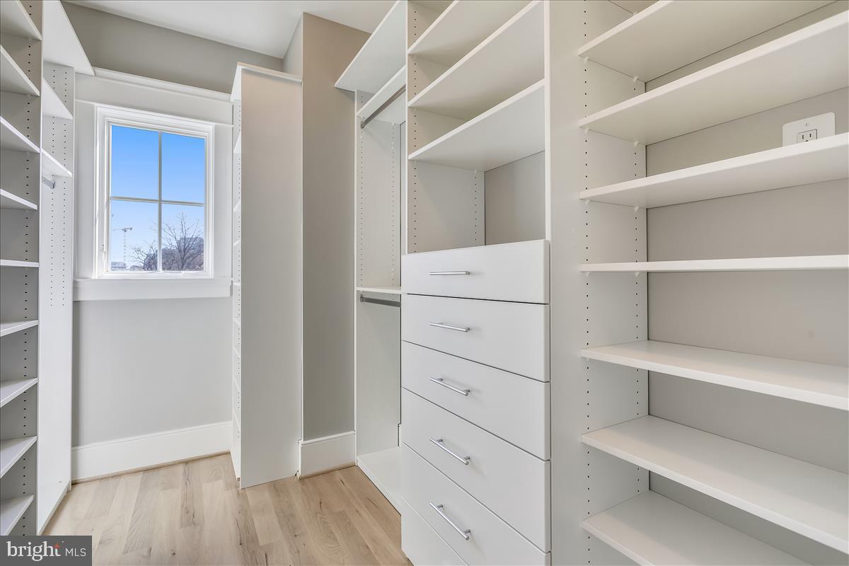 BATTERY PARK - Residential