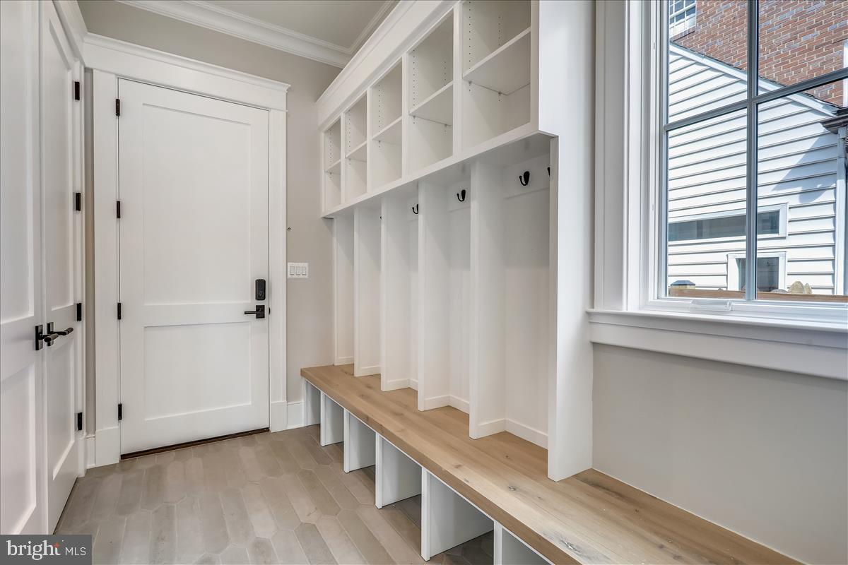 BATTERY PARK - Residential