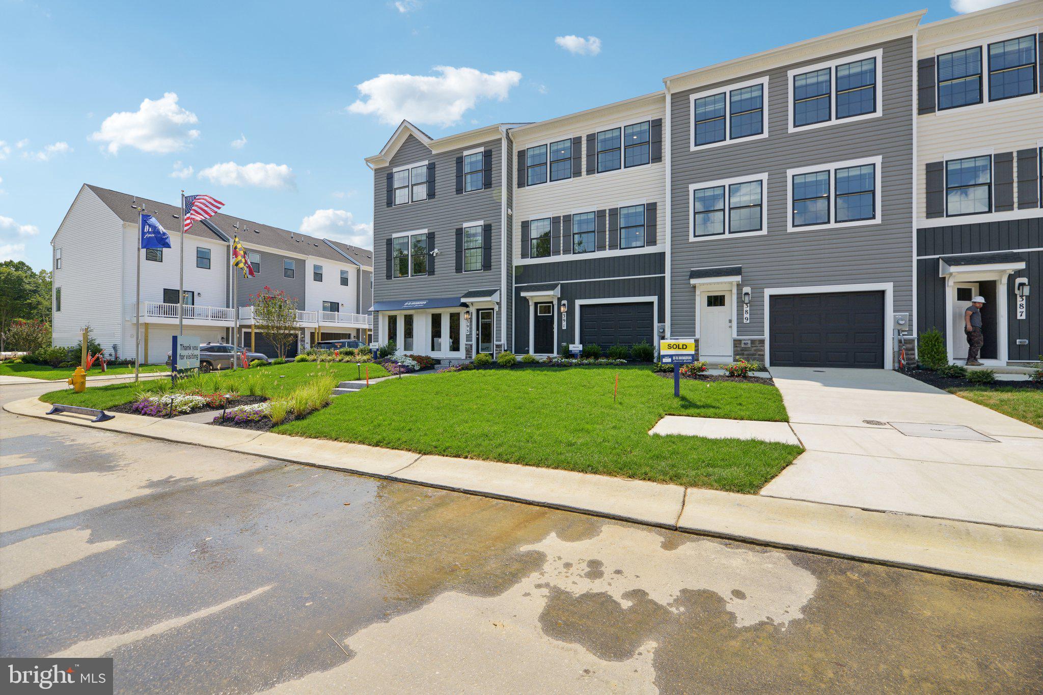 PINEGROVE - Residential