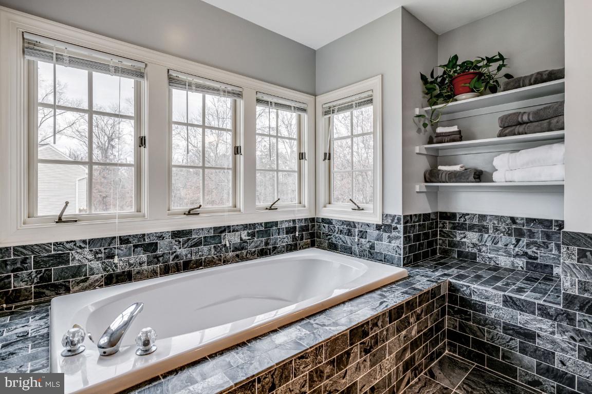 VIRGINIA RUN - Residential