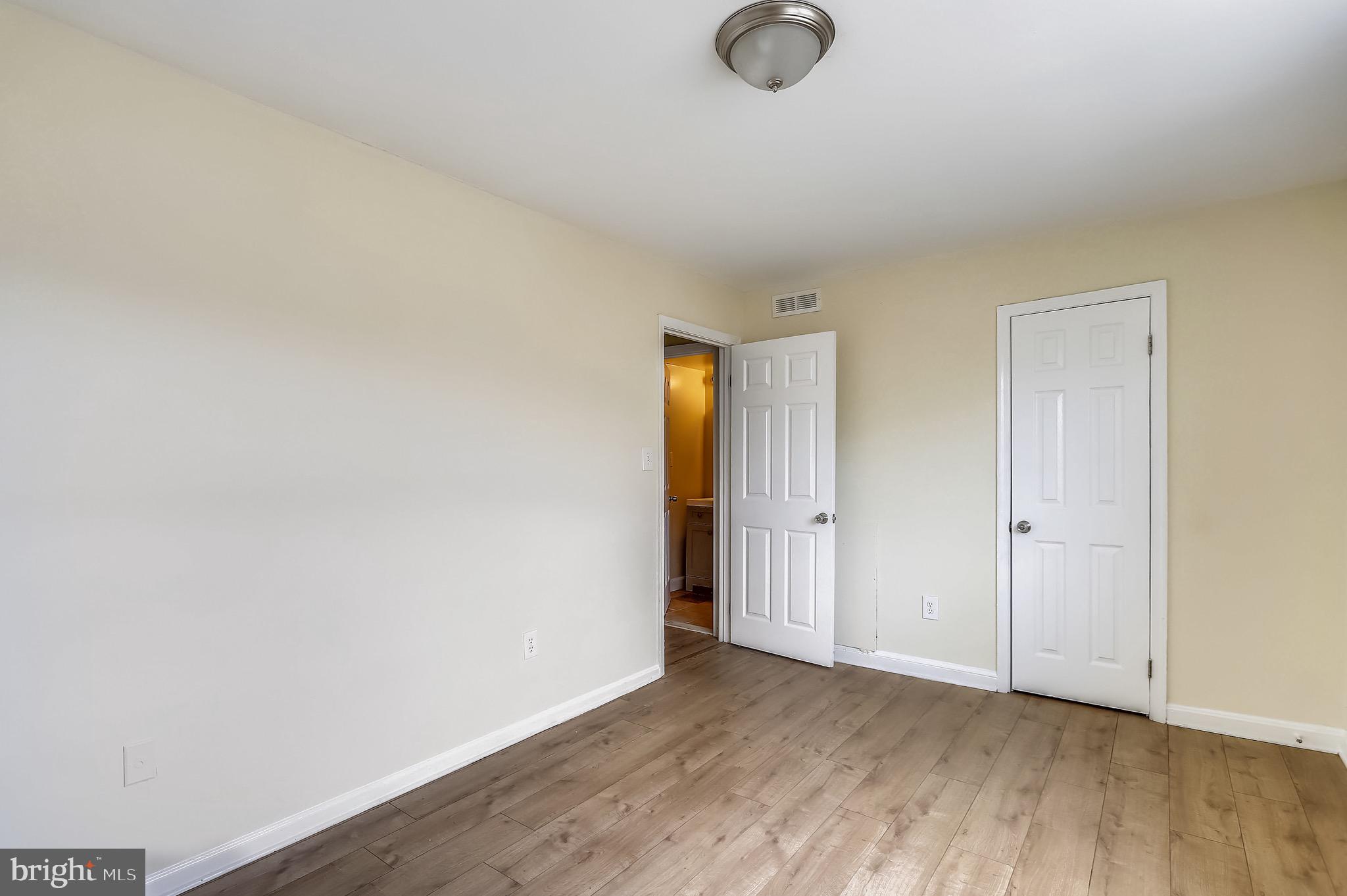 OLD TOWNE VILLAGE CONDOMINIUMS - Residential