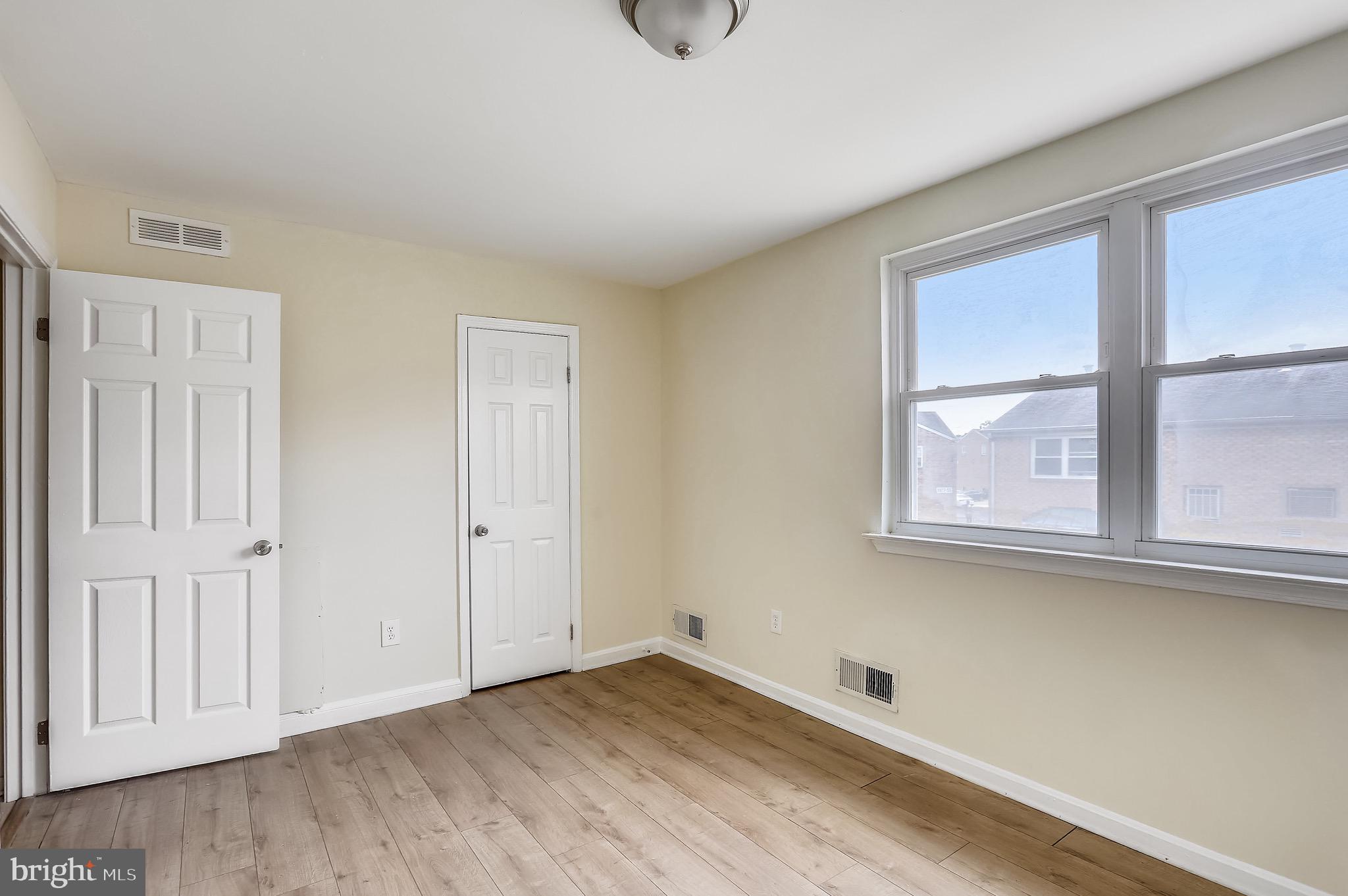 OLD TOWNE VILLAGE CONDOMINIUMS - Residential