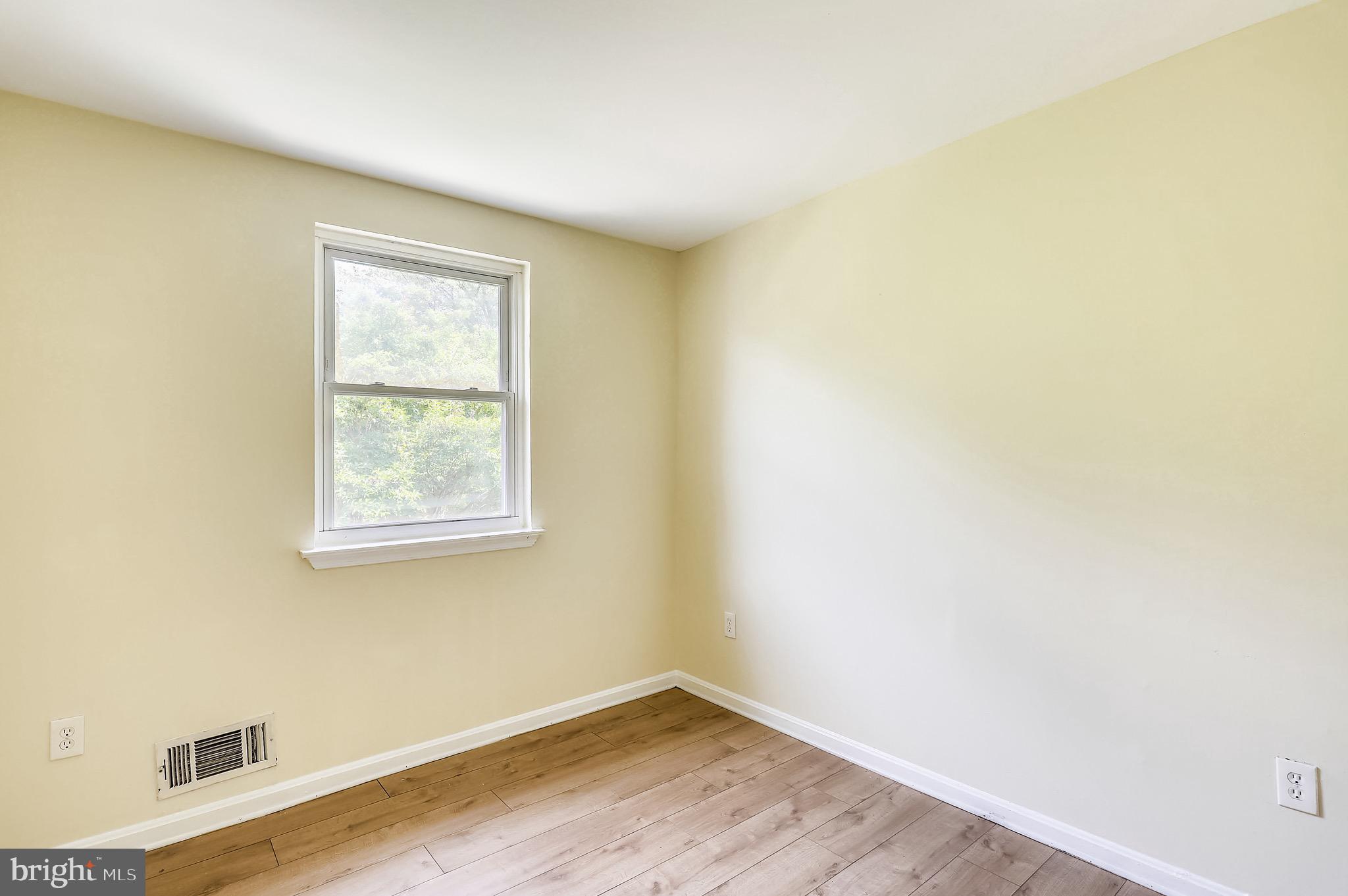 OLD TOWNE VILLAGE CONDOMINIUMS - Residential