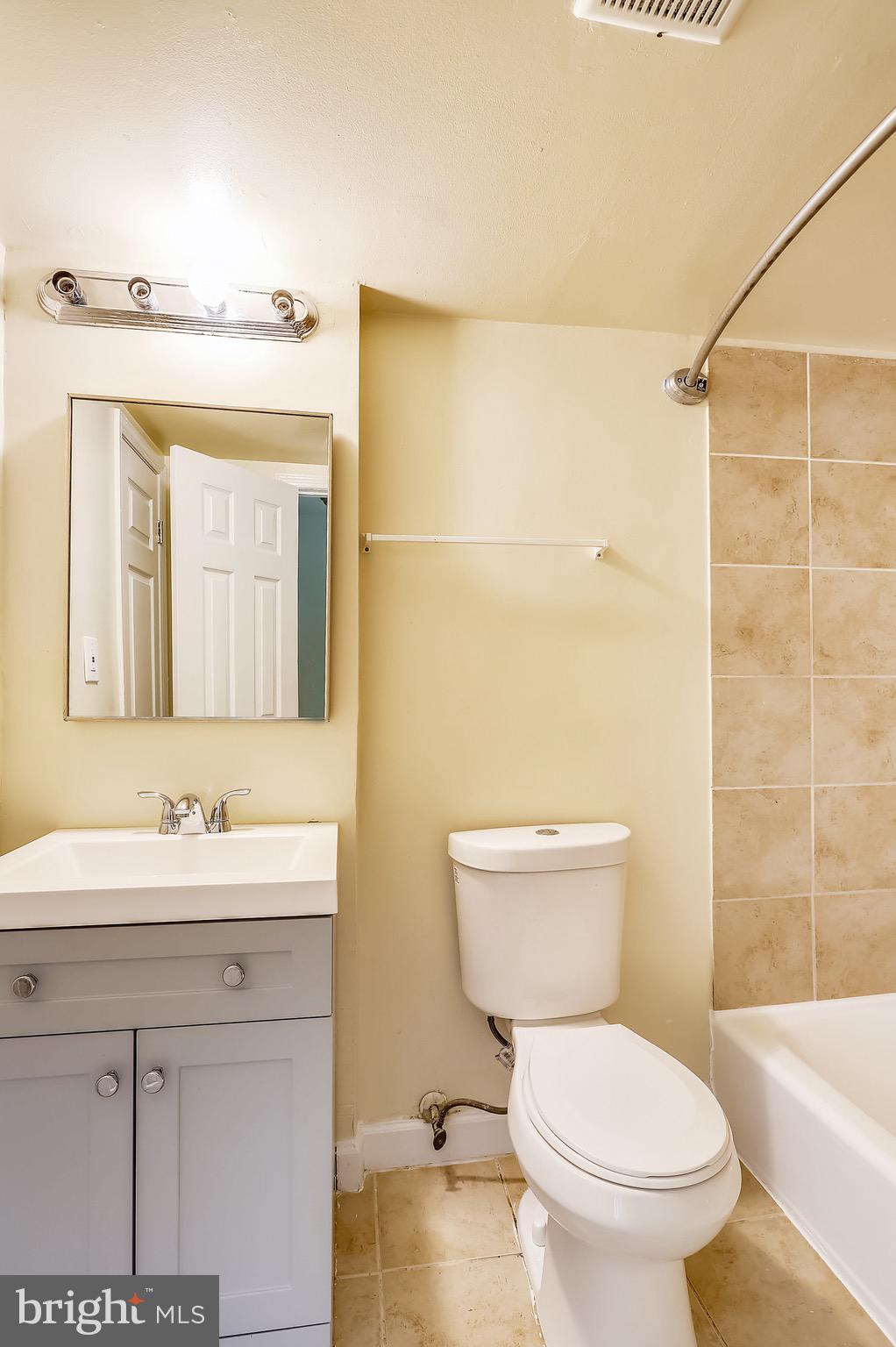 OLD TOWNE VILLAGE CONDOMINIUMS - Residential