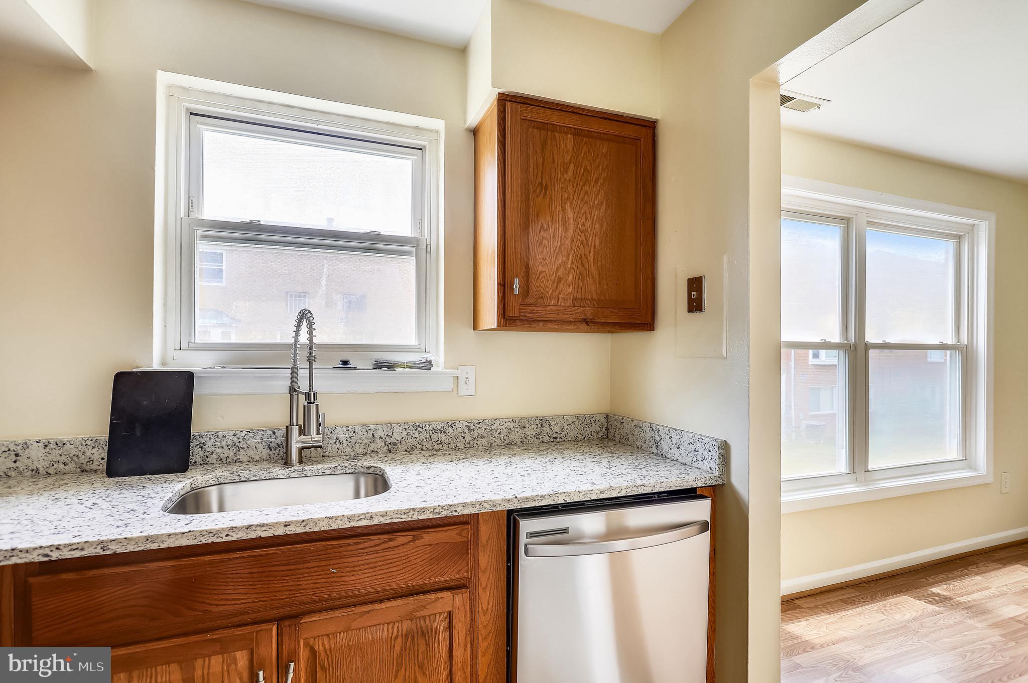 OLD TOWNE VILLAGE CONDOMINIUMS - Residential