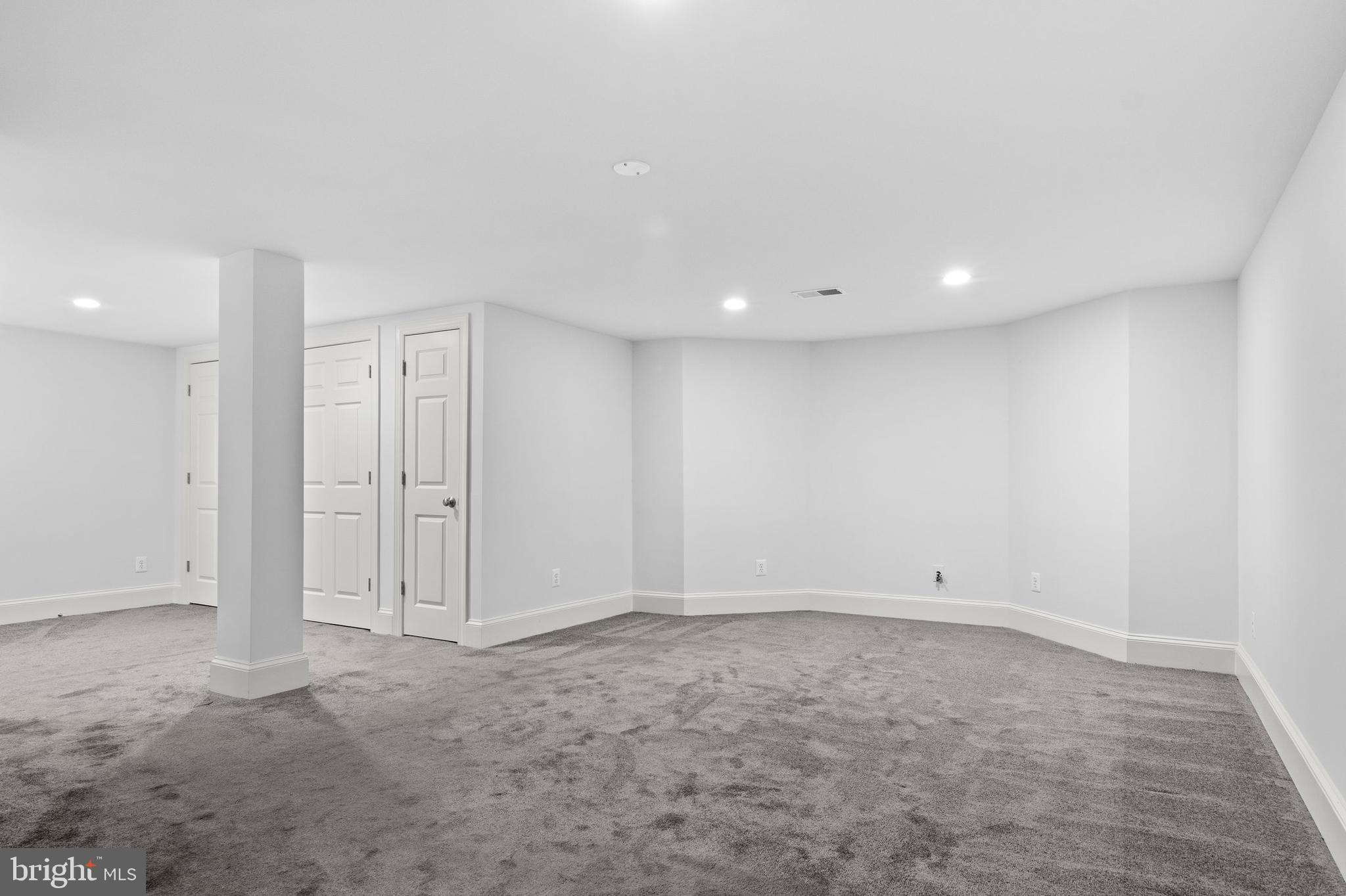 LONGMOOR FARM ESTATES - Residential