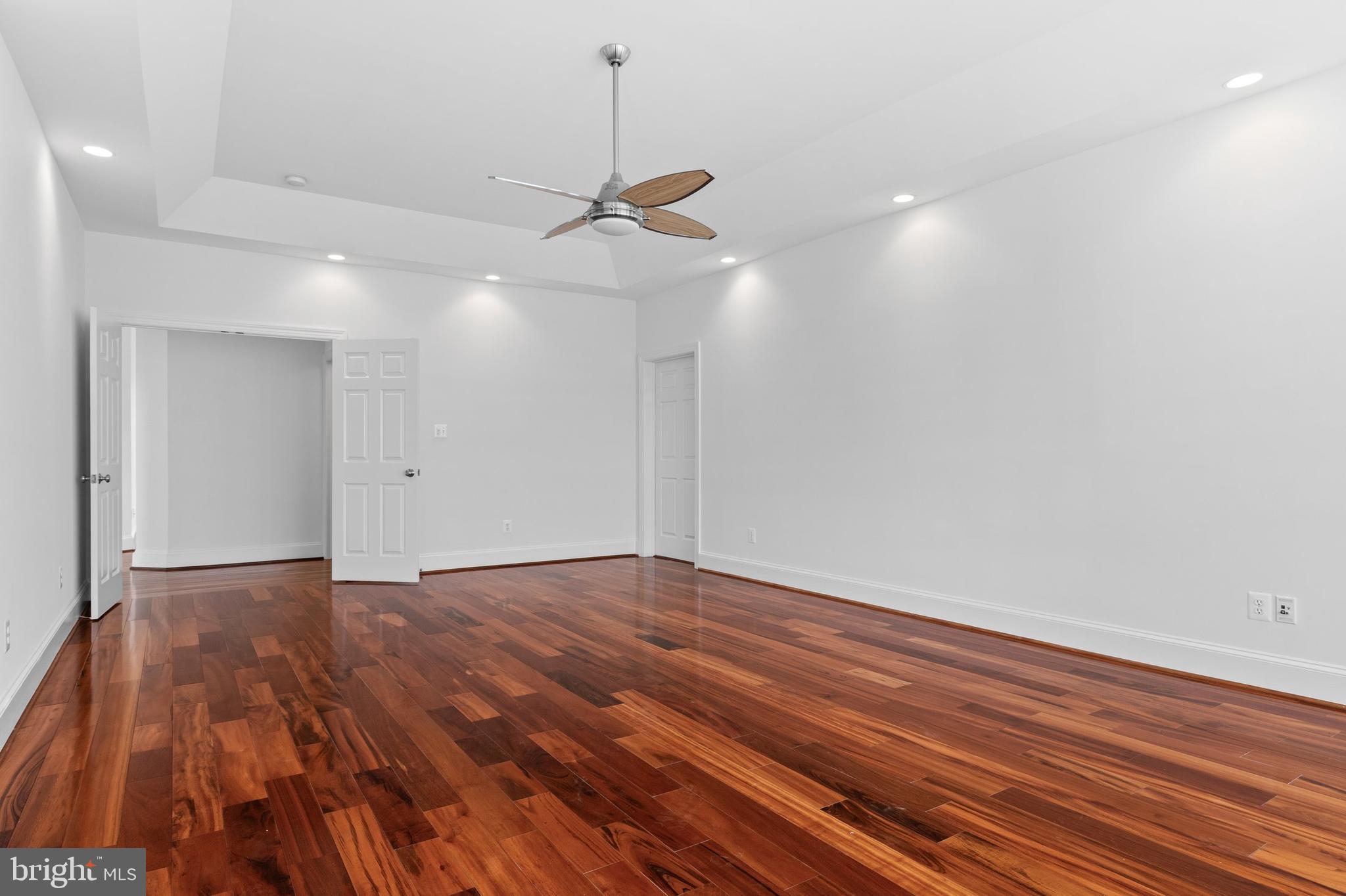 LONGMOOR FARM ESTATES - Residential