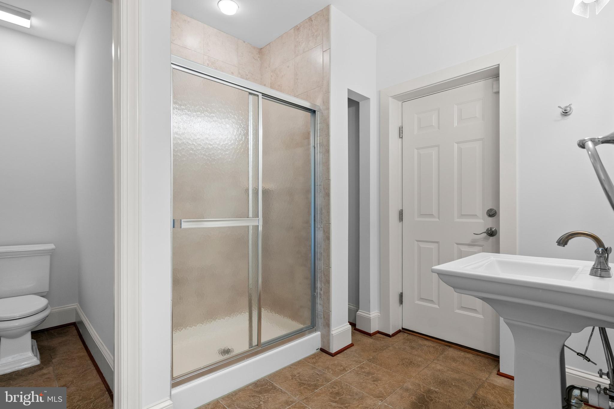 LONGMOOR FARM ESTATES - Residential