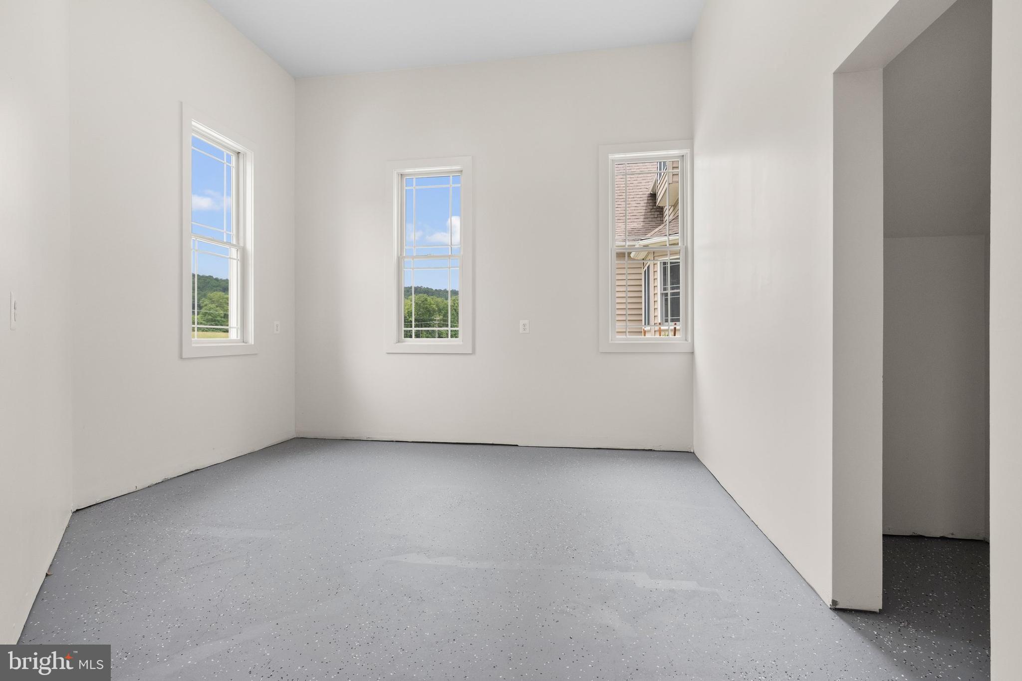 LONGMOOR FARM ESTATES - Residential