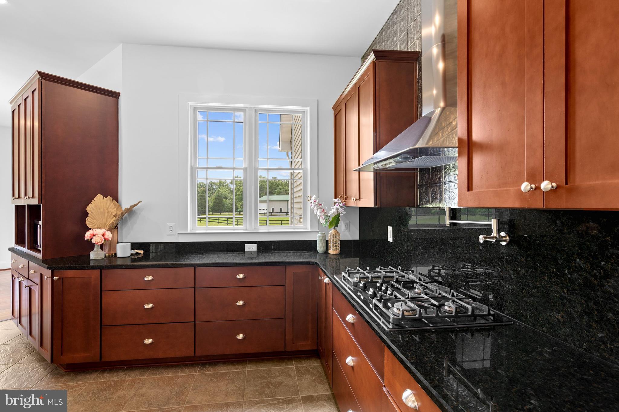 LONGMOOR FARM ESTATES - Residential