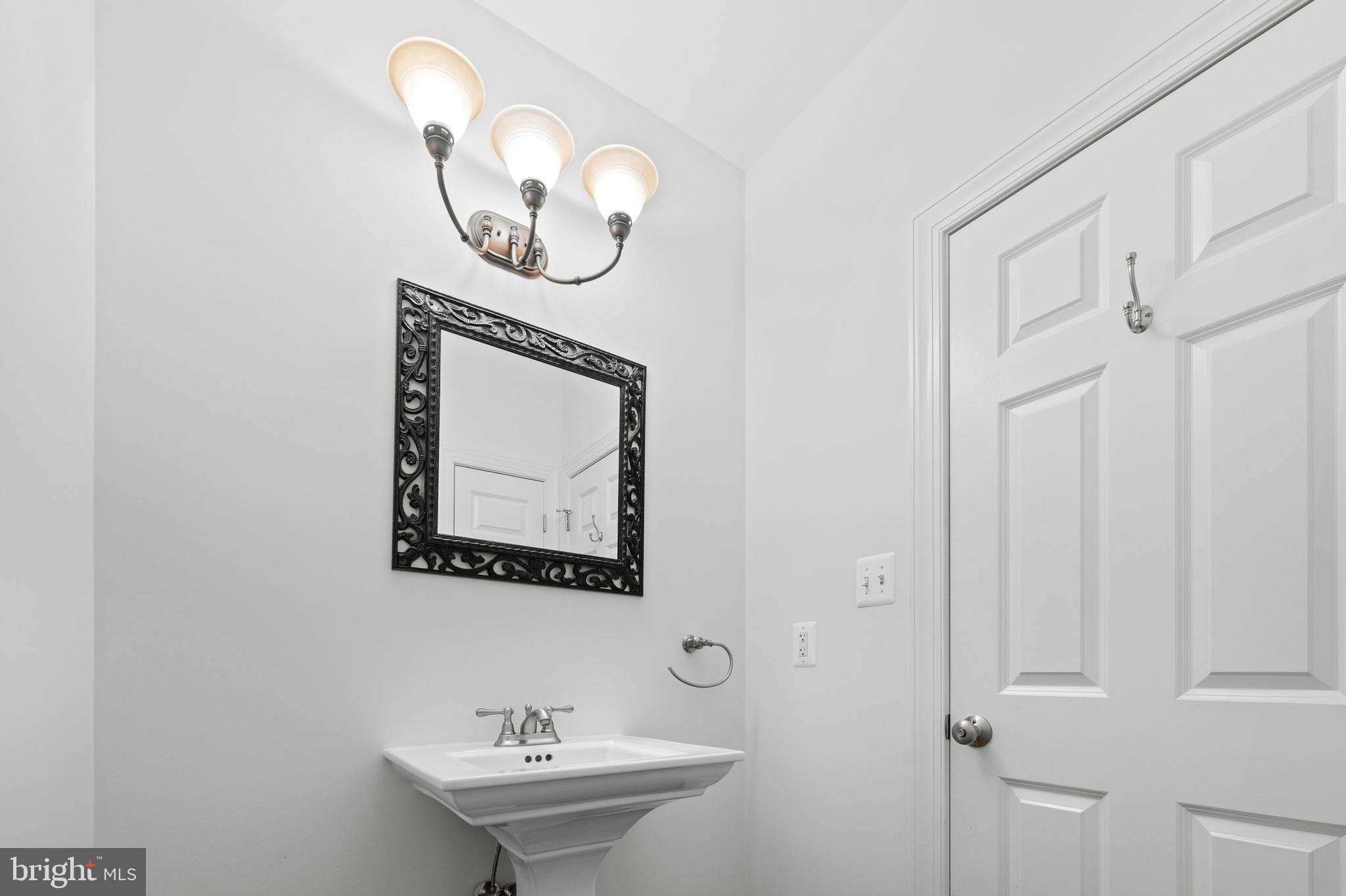 LONGMOOR FARM ESTATES - Residential