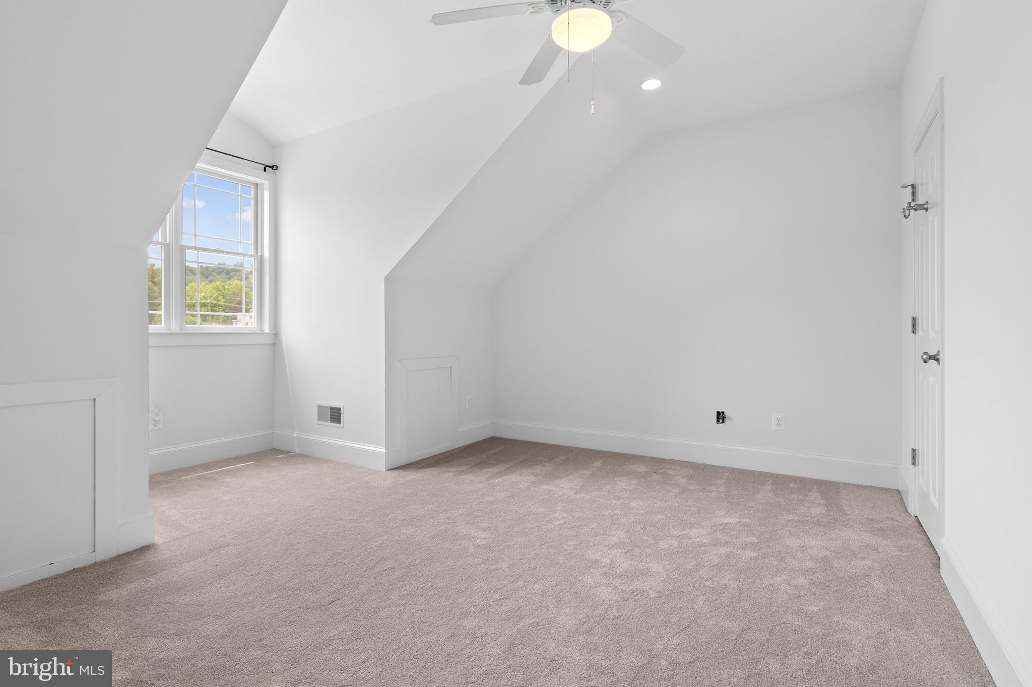 LONGMOOR FARM ESTATES - Residential