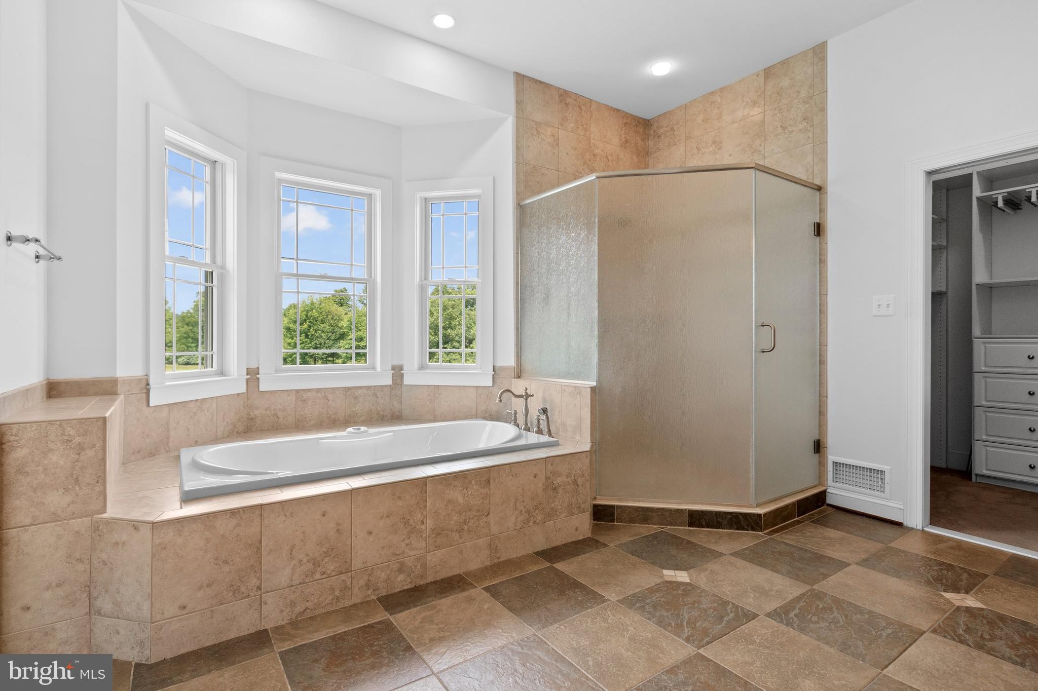 LONGMOOR FARM ESTATES - Residential