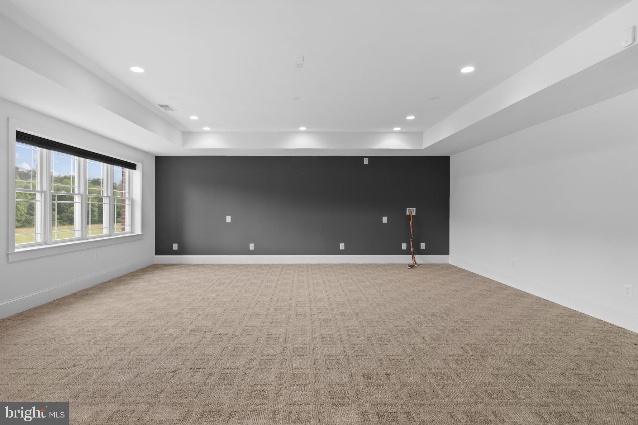 LONGMOOR FARM ESTATES - Residential