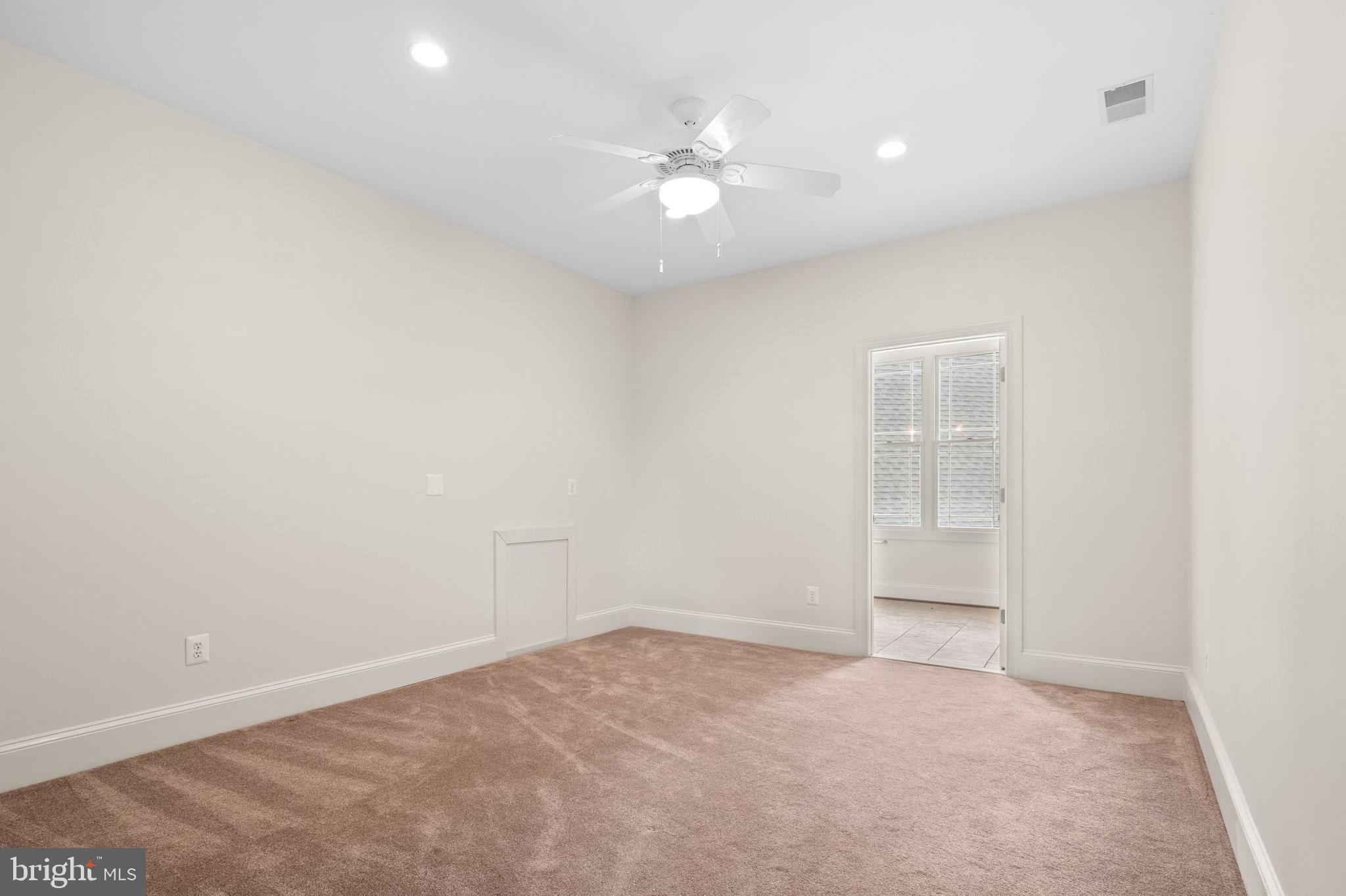 LONGMOOR FARM ESTATES - Residential