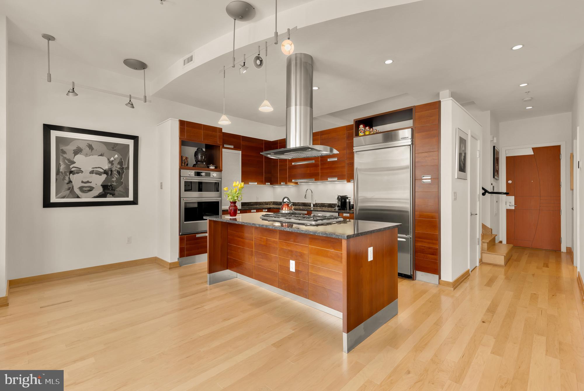 1413 P STREET NW 404