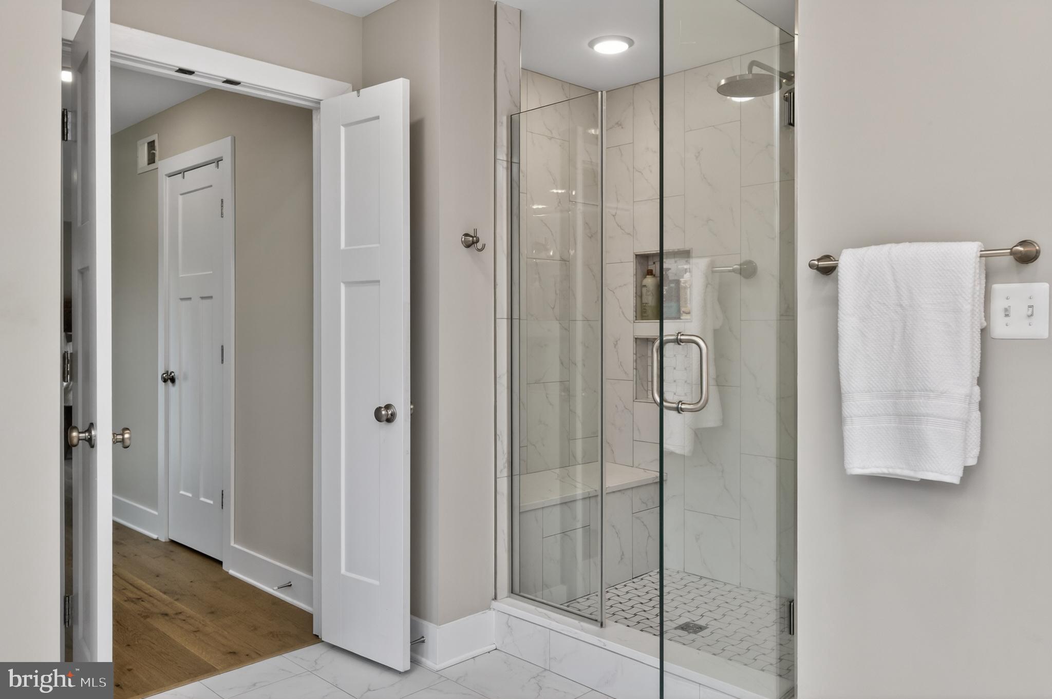 THE COVE - Residential