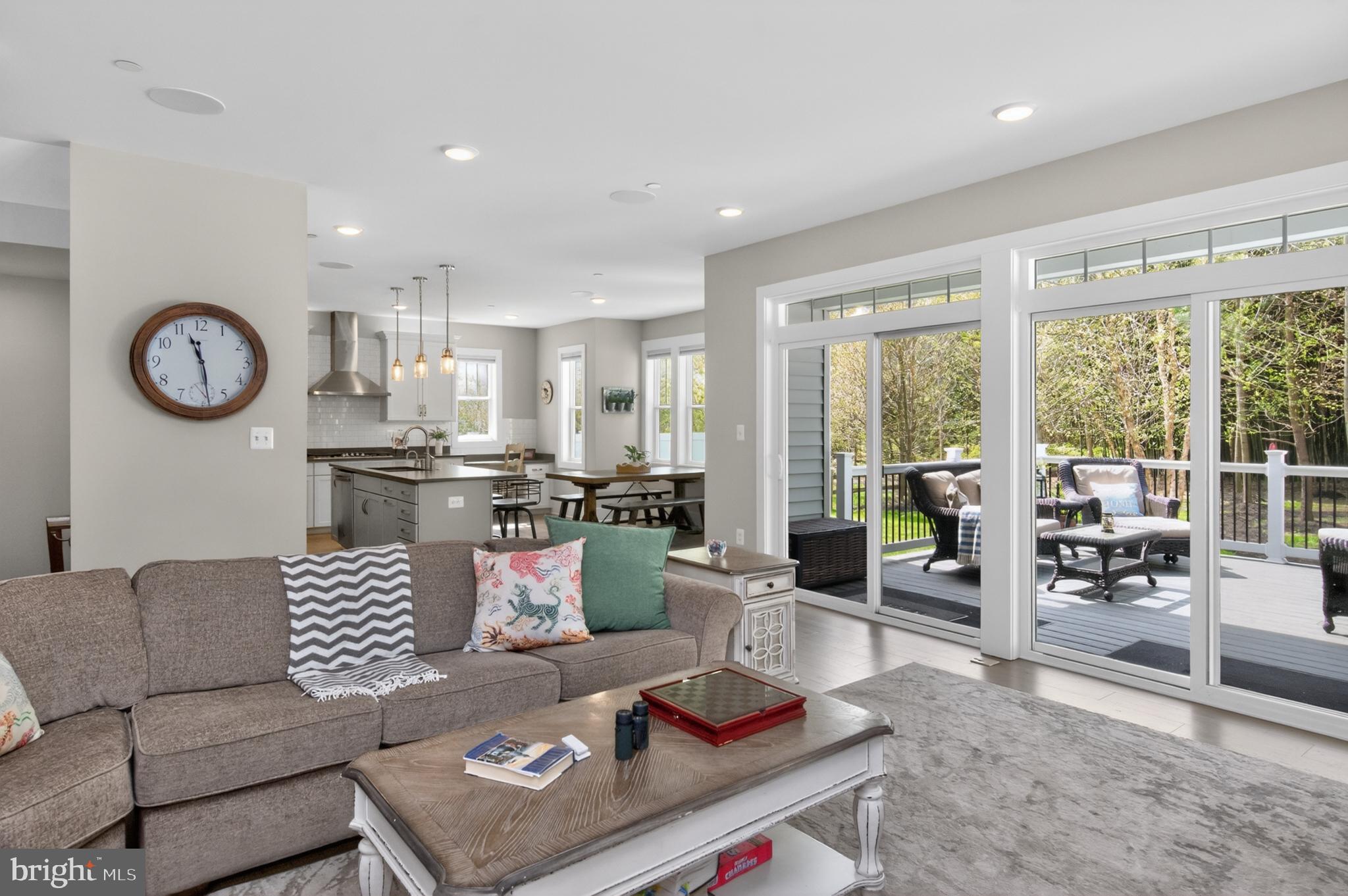 THE COVE - Residential