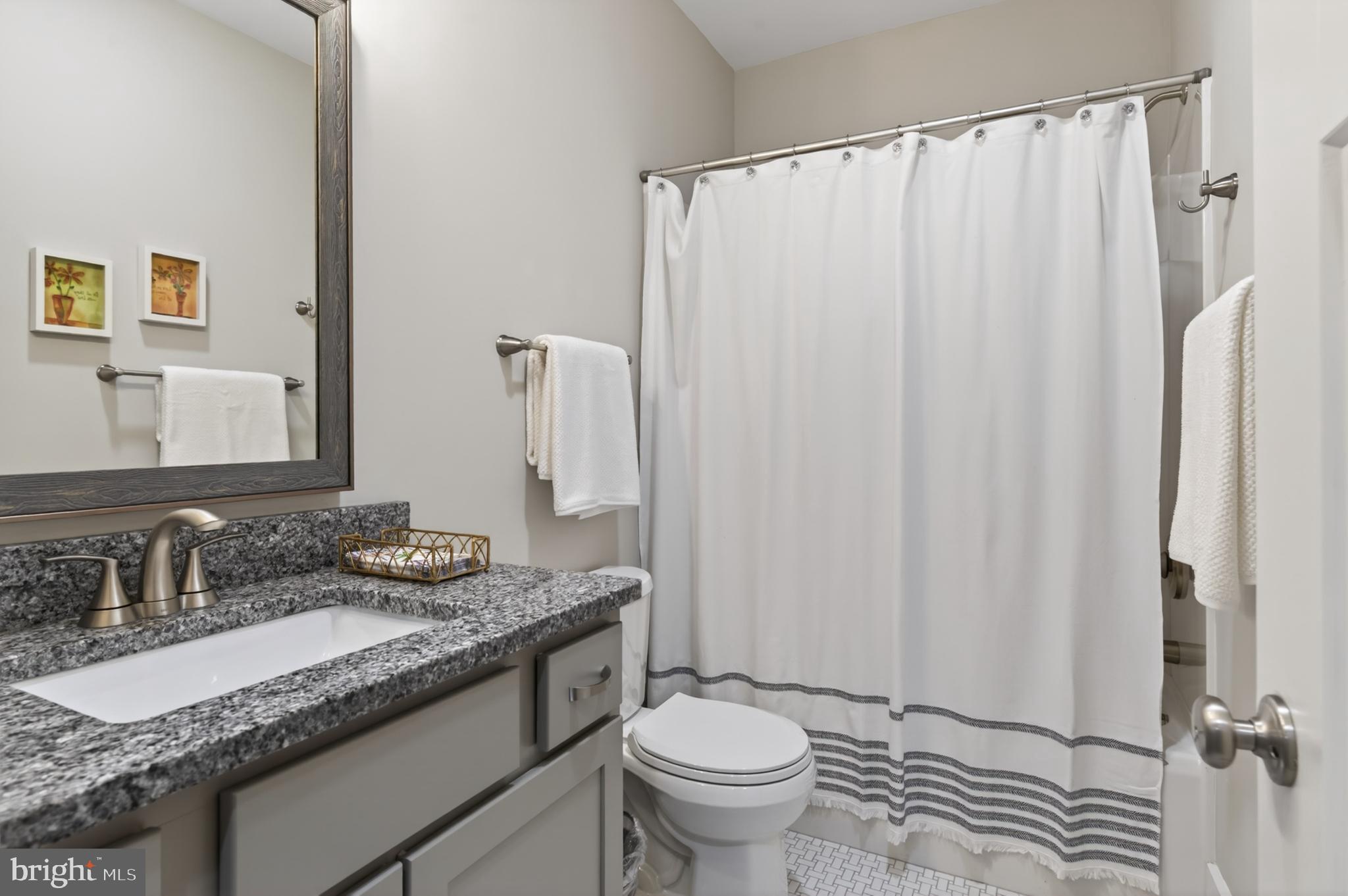 THE COVE - Residential