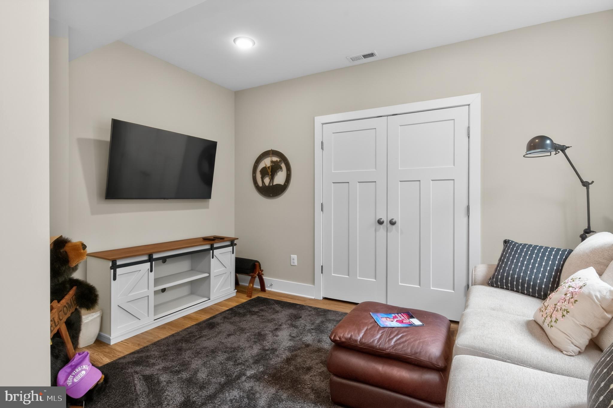 THE COVE - Residential