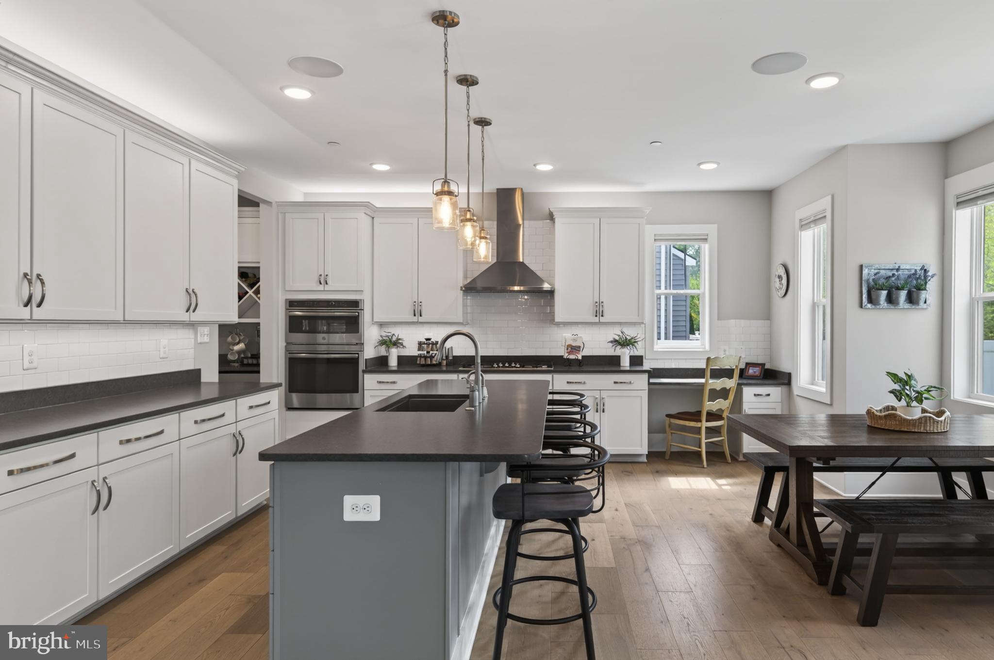 THE COVE - Residential