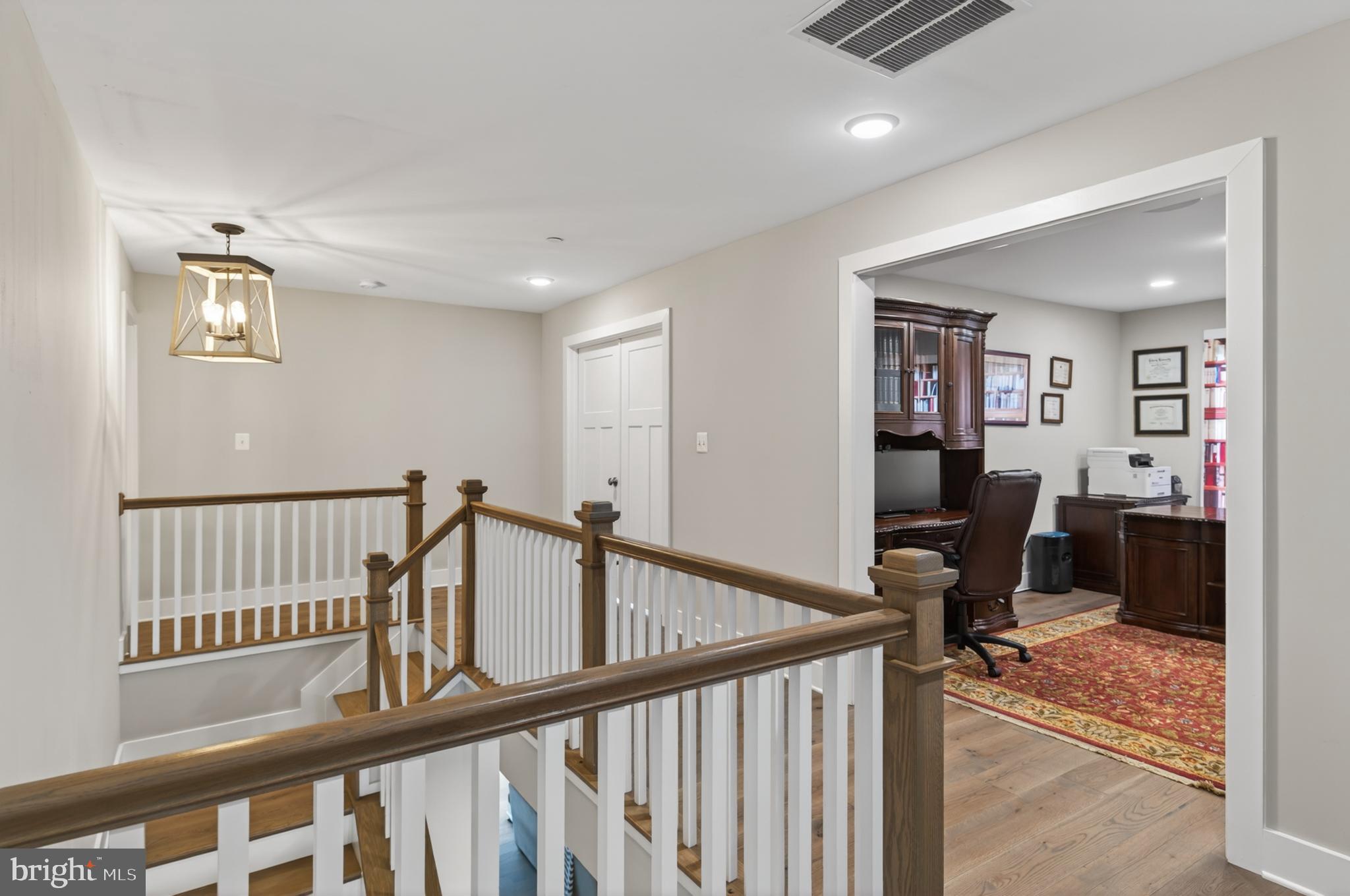 THE COVE - Residential