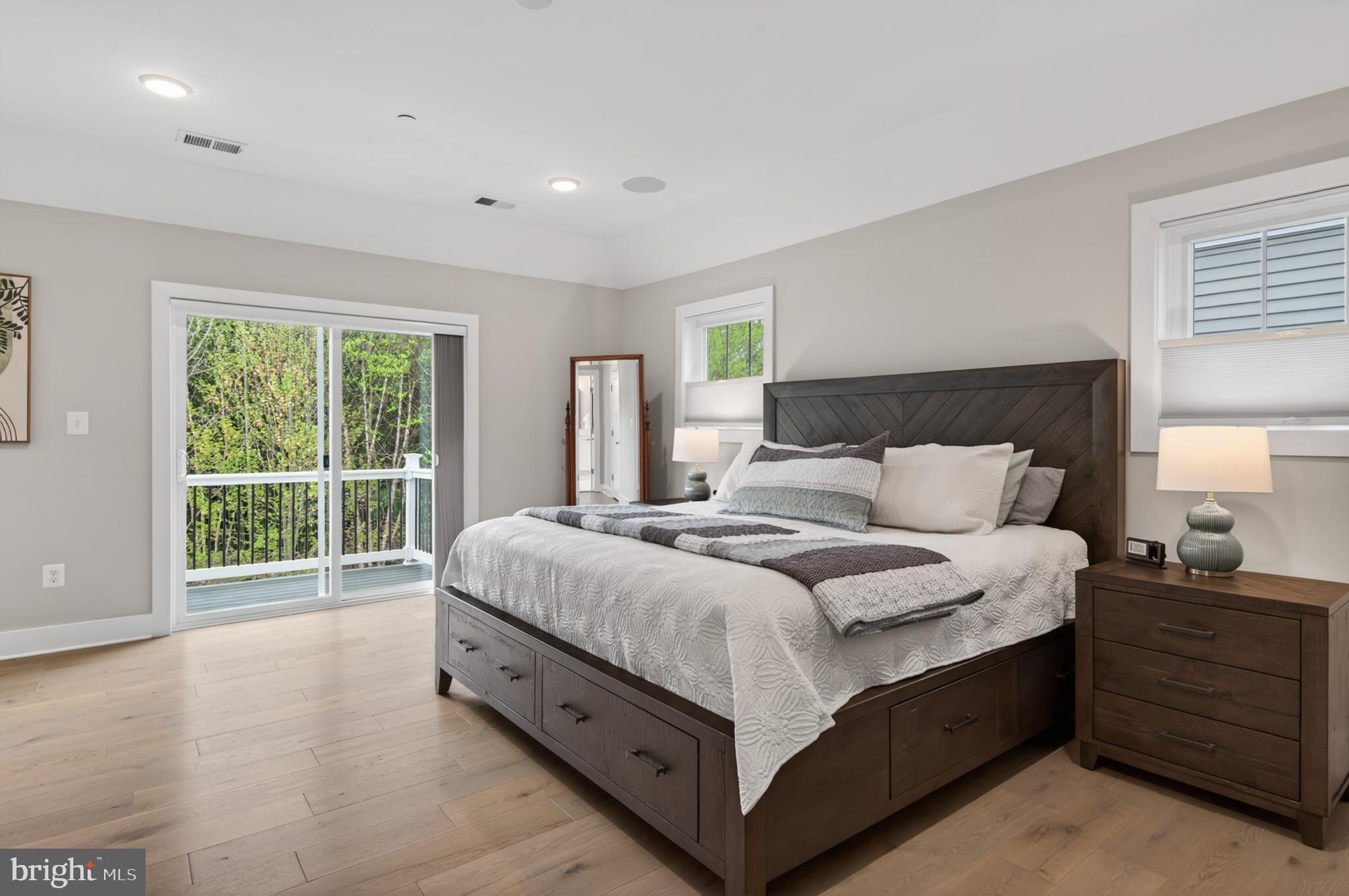 THE COVE - Residential