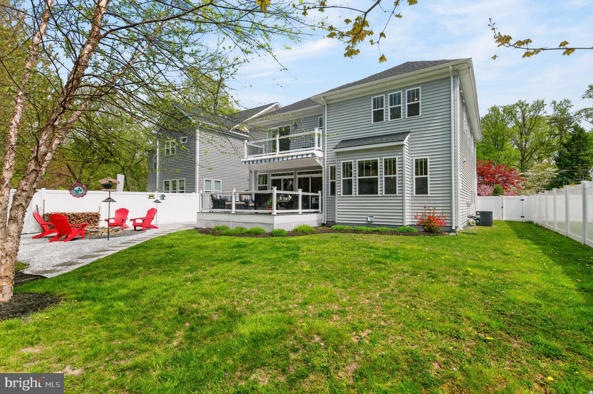 THE COVE - Residential