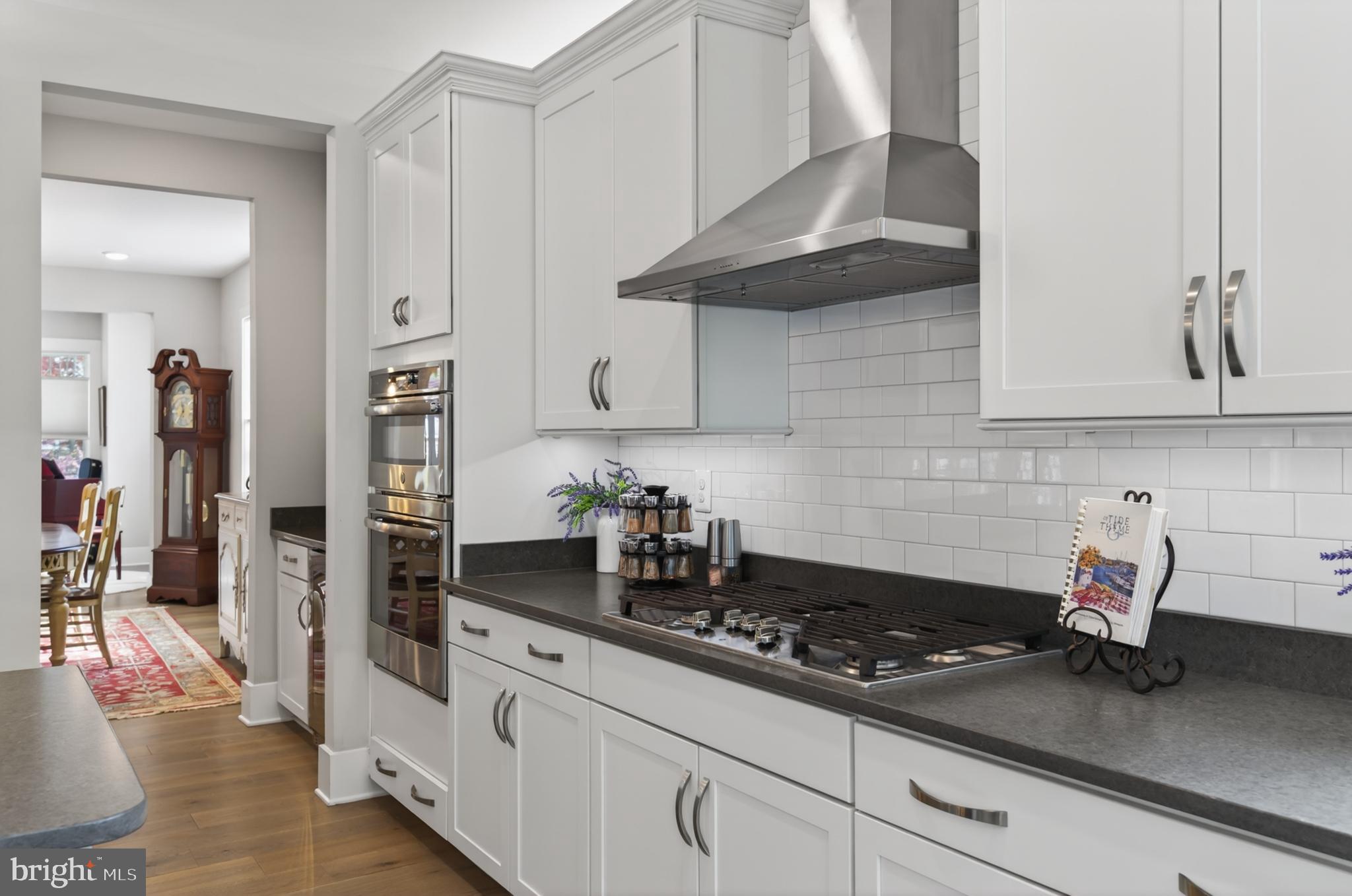 THE COVE - Residential