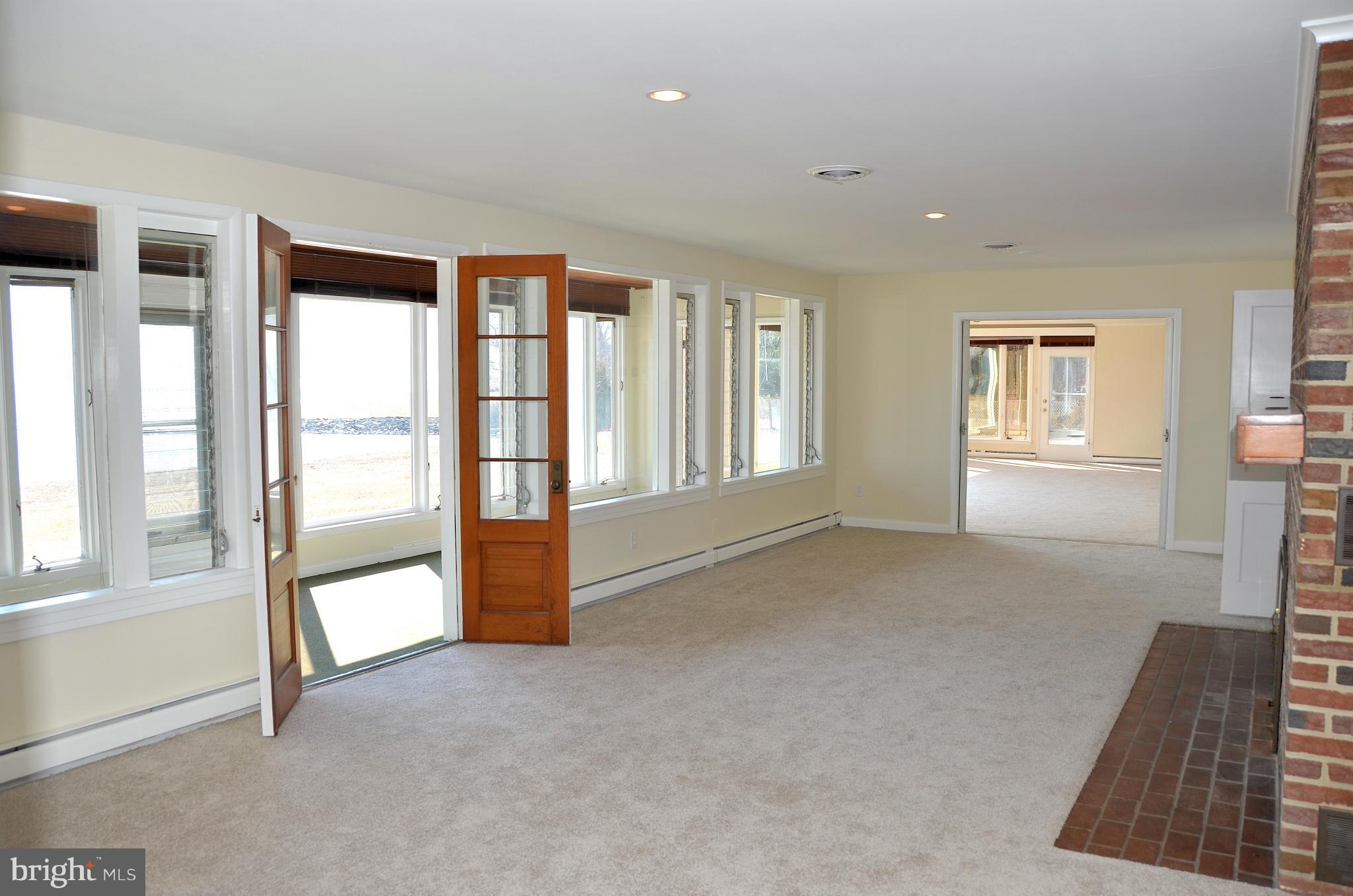 SAUNDERS POINT - Residential Lease