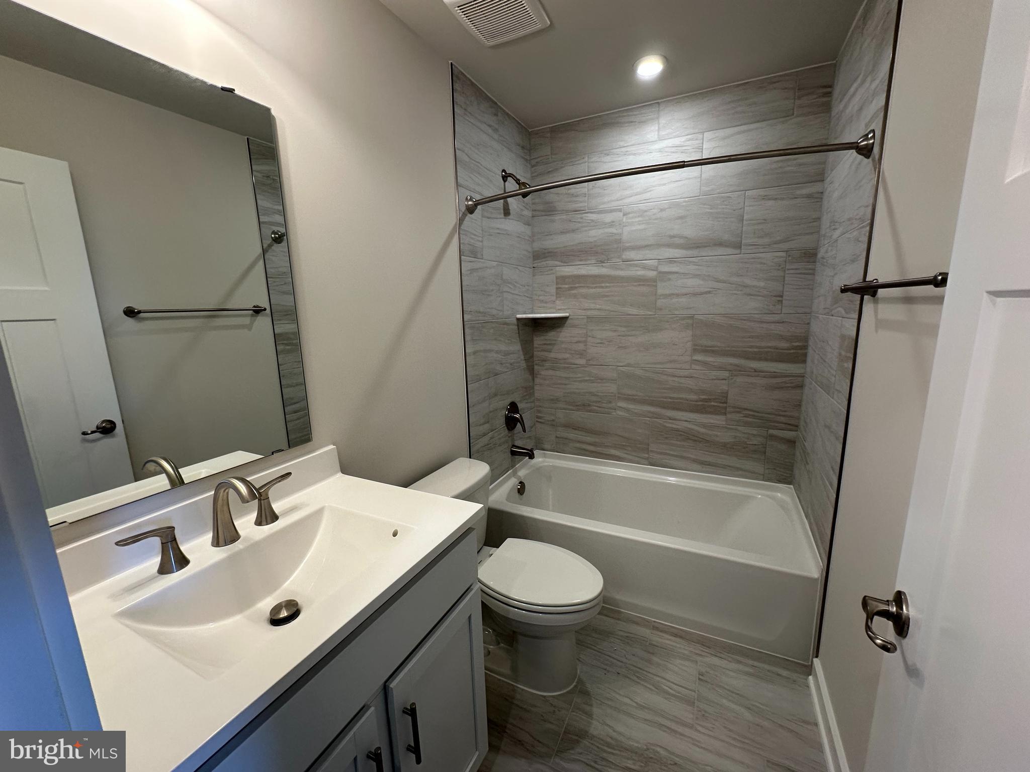 SOUTH BROOK - Residential