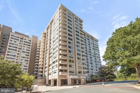 Photo of 5500 Friendship Boulevard #1002N, Chevy Chase, MD 20815 (MLS # MDMC2108870)