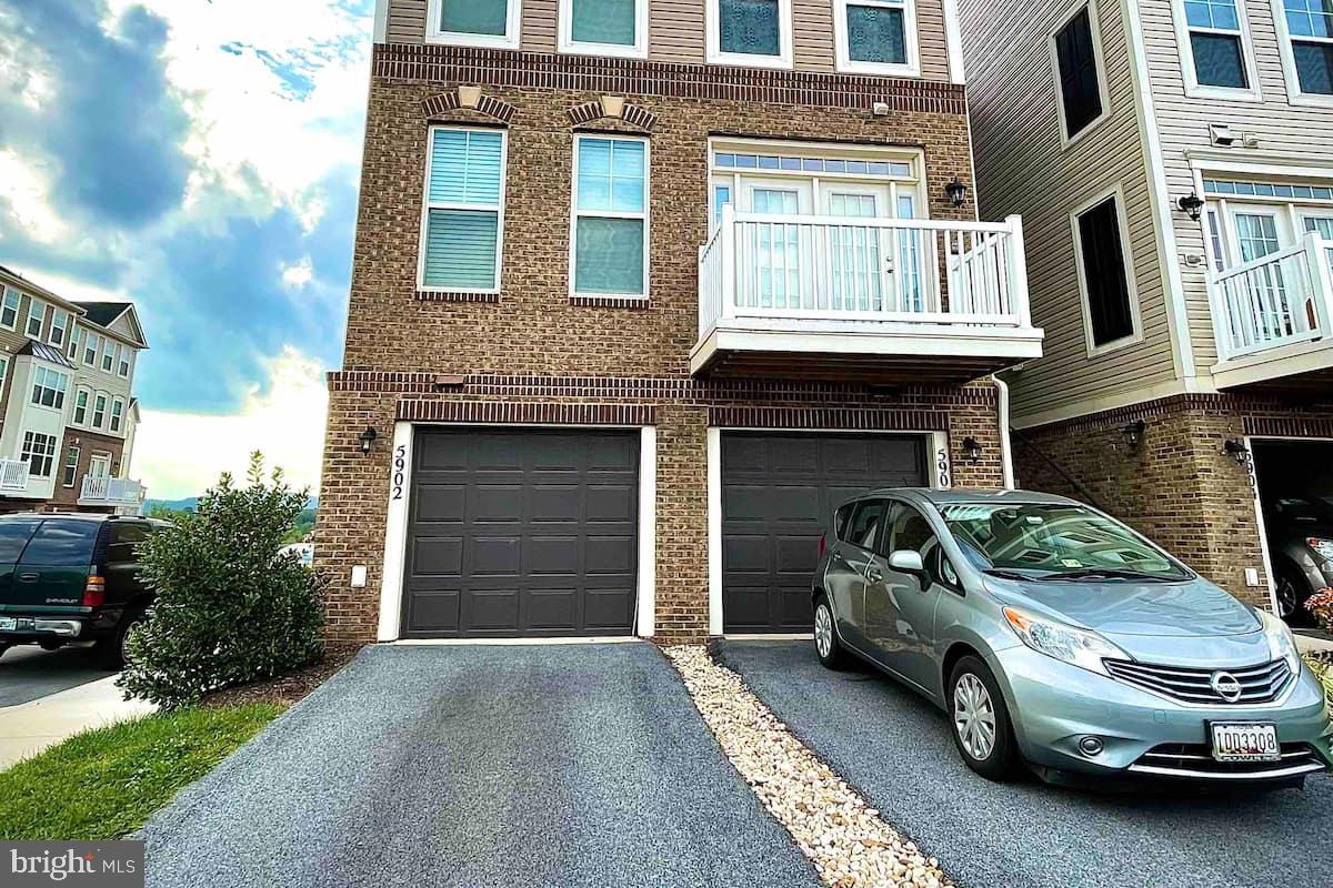 JEFFERSON PLACE - Residential