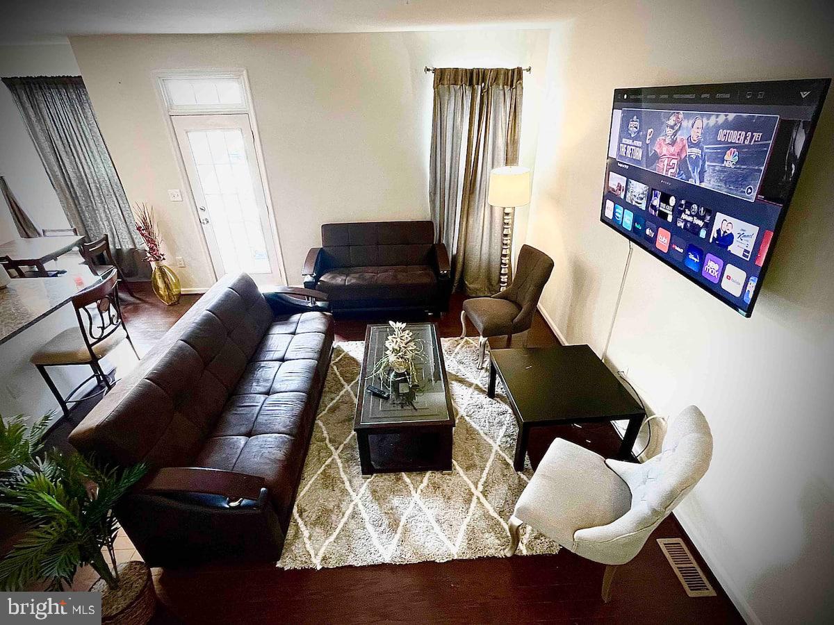 JEFFERSON PLACE - Residential