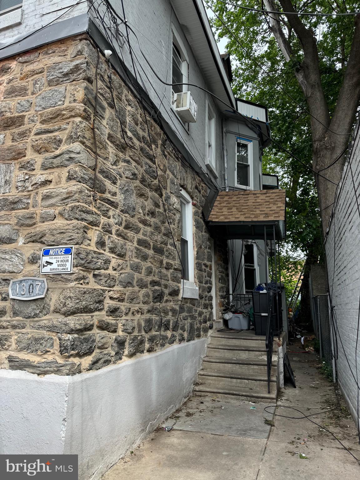 1307 W ROCKLAND STREET