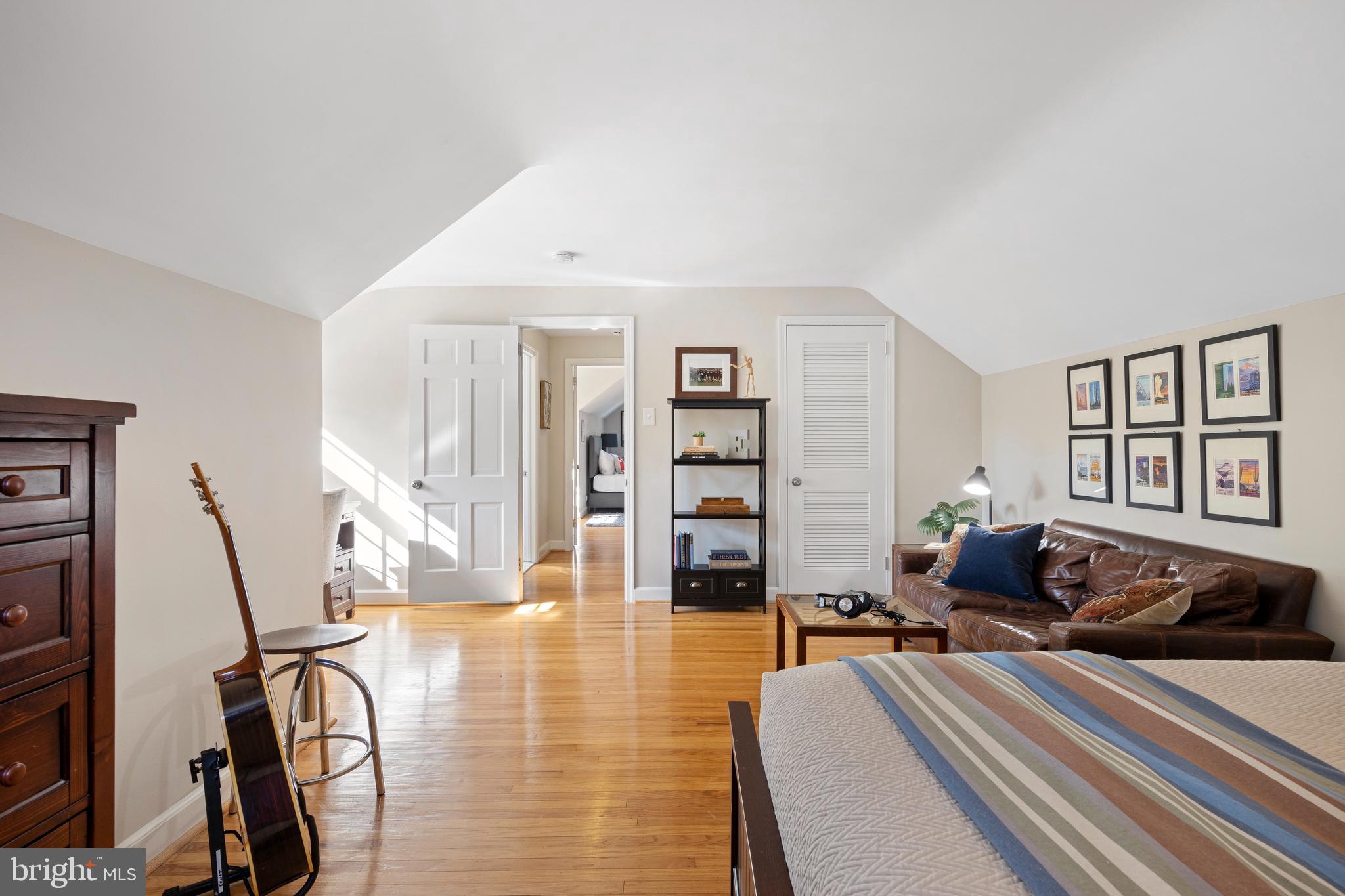 WEIRWOOD - Residential