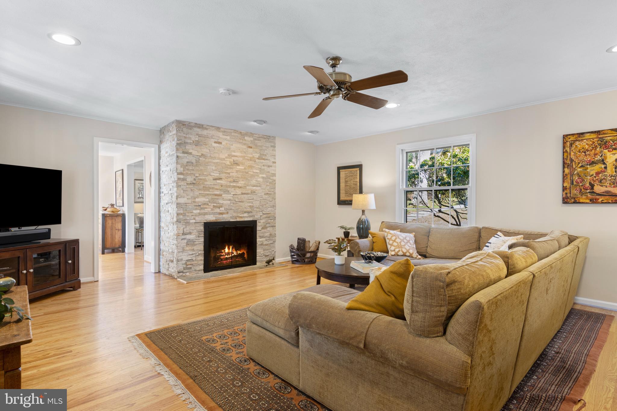 WEIRWOOD - Residential