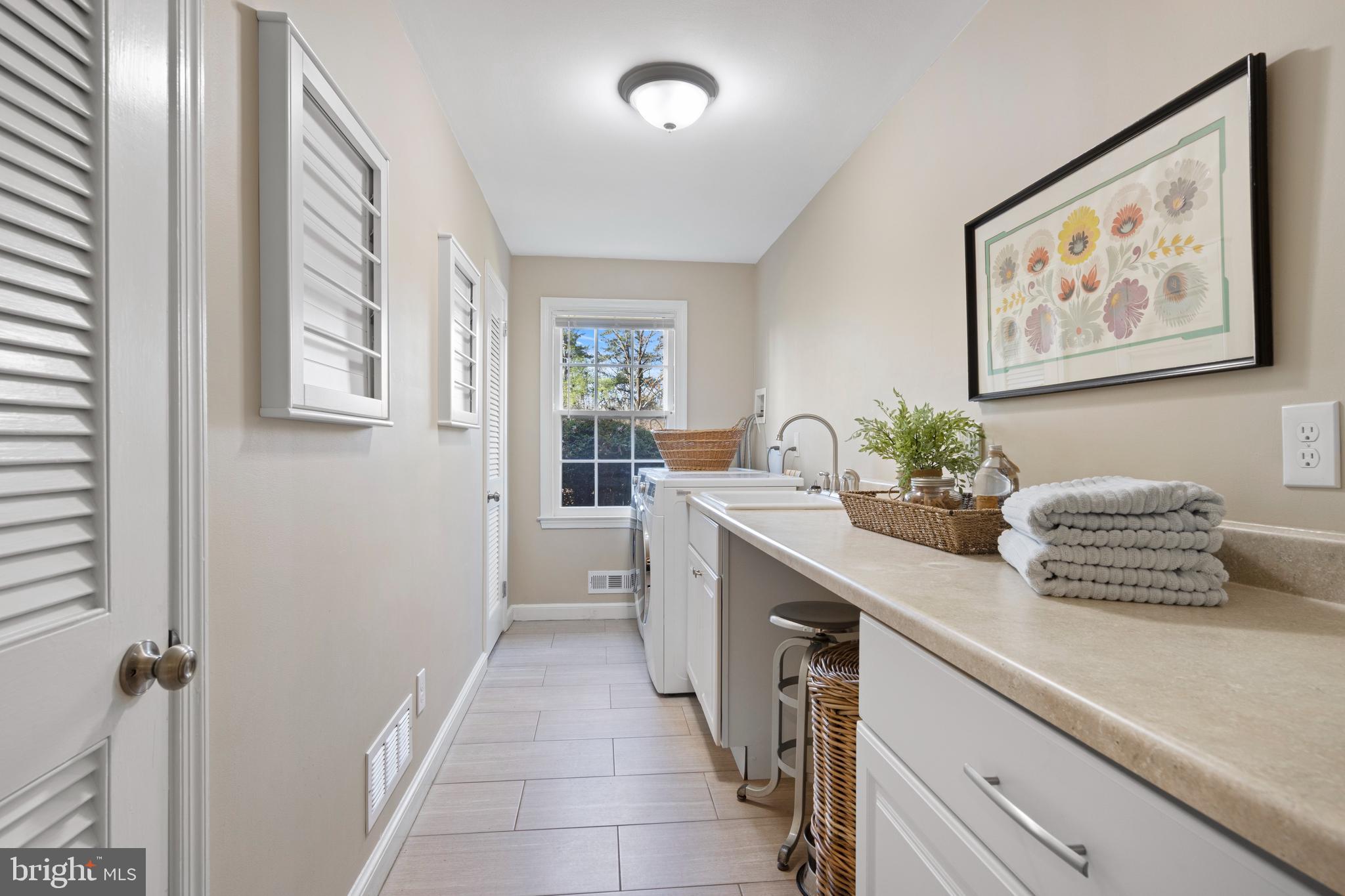 WEIRWOOD - Residential