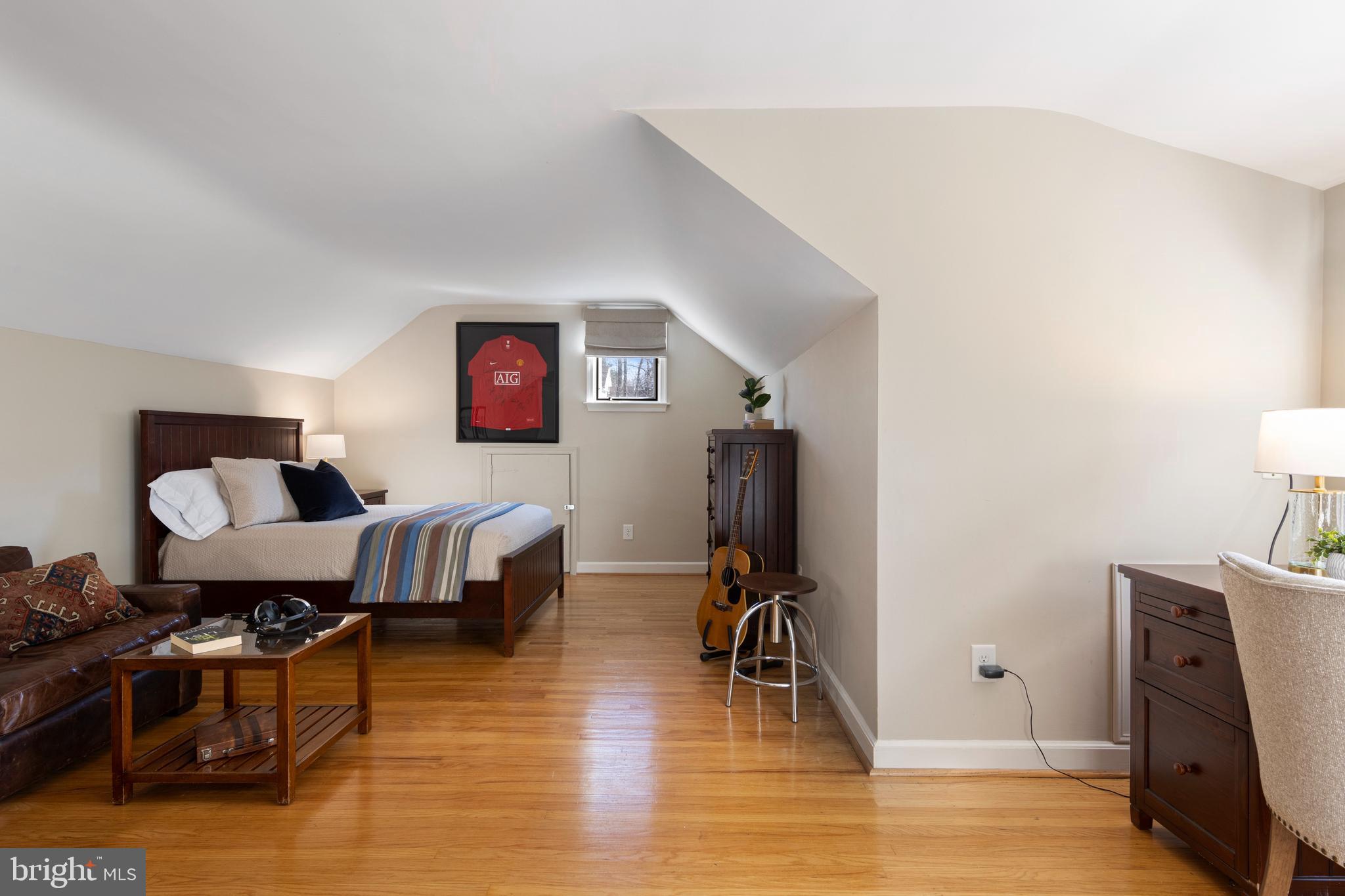 WEIRWOOD - Residential