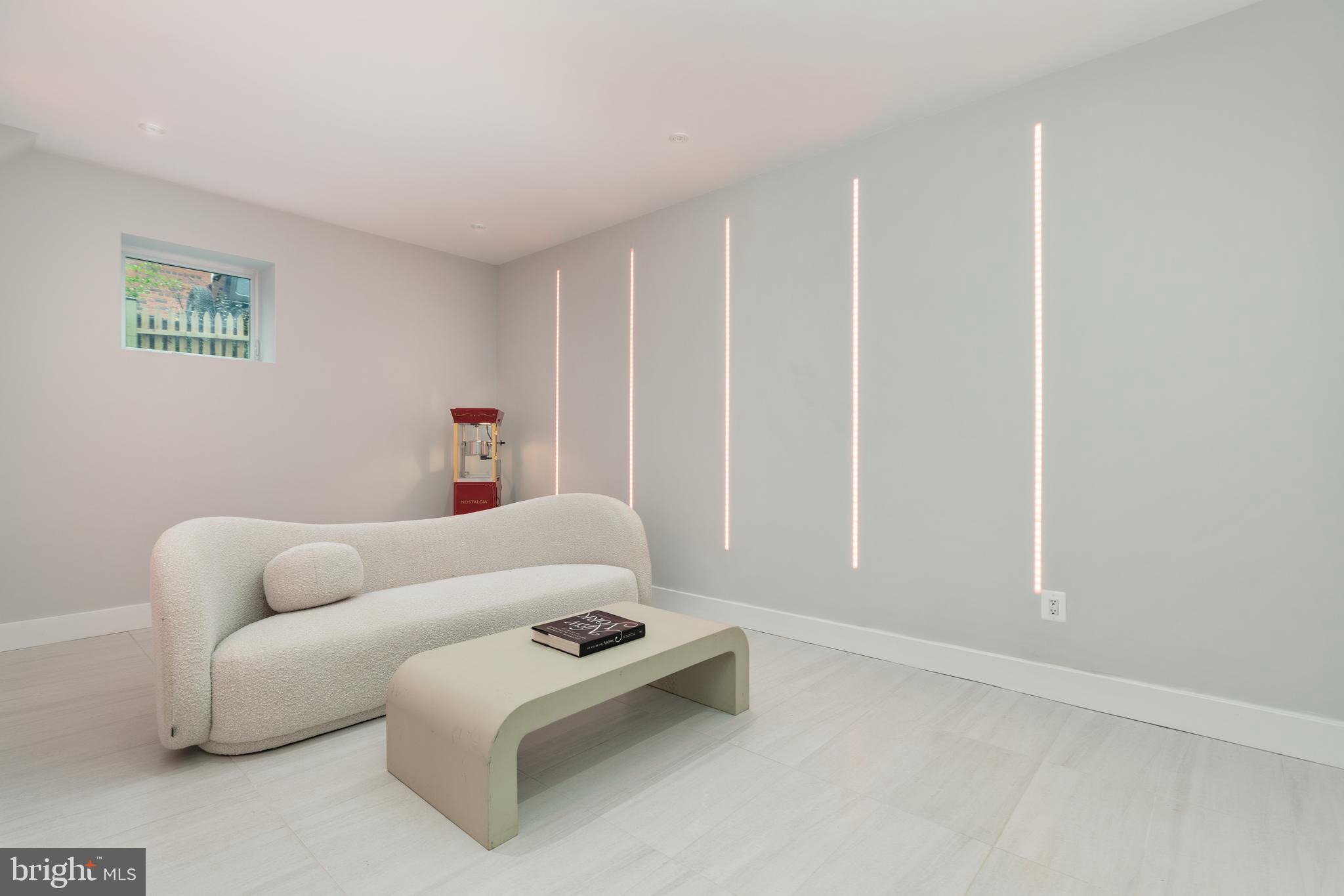 ORCHARD CREST - Residential