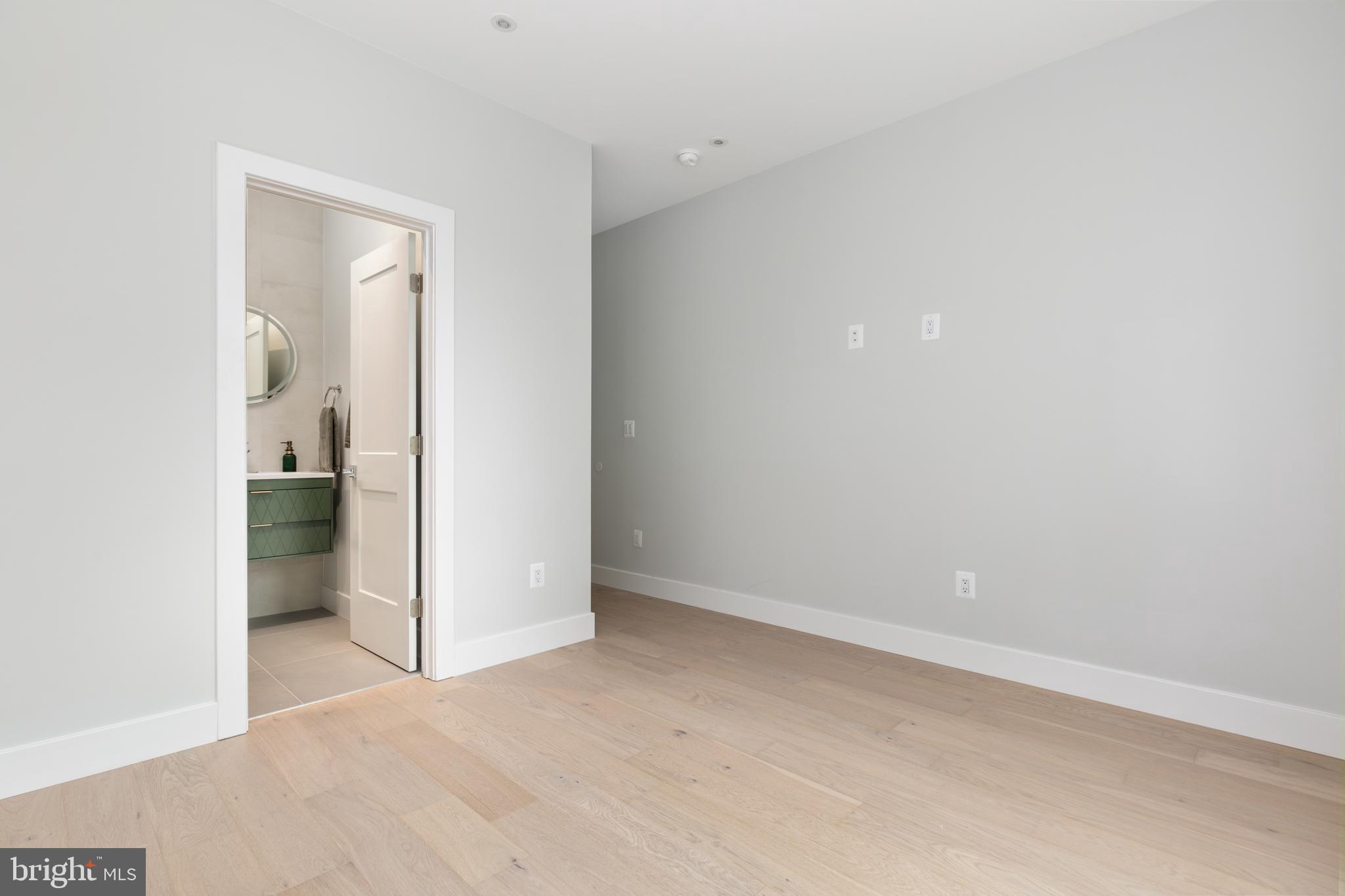 ORCHARD CREST - Residential