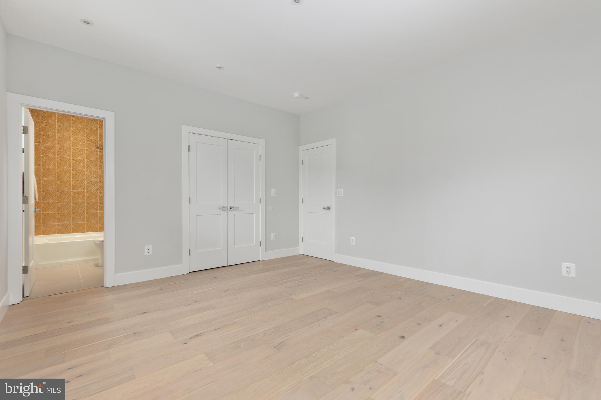 ORCHARD CREST - Residential