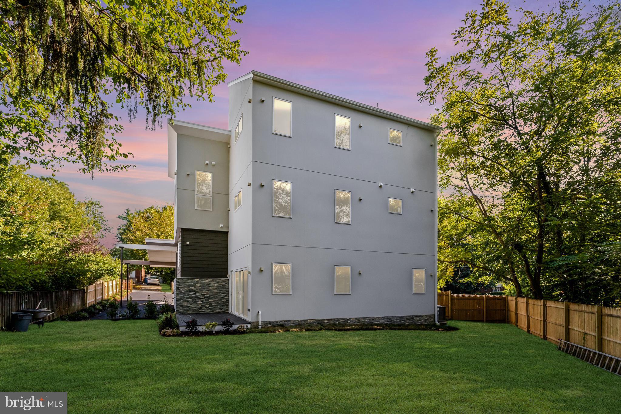 ORCHARD CREST - Residential